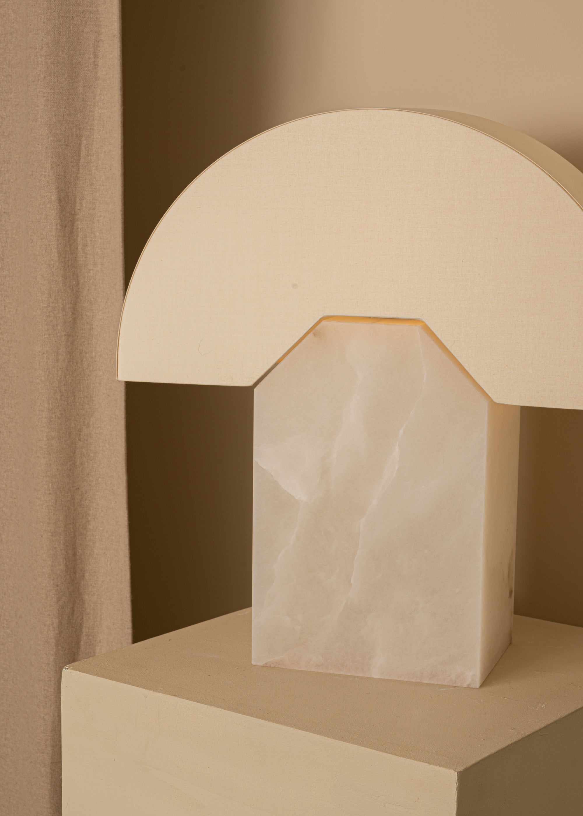 EDNA Table Lamp White Alabaster