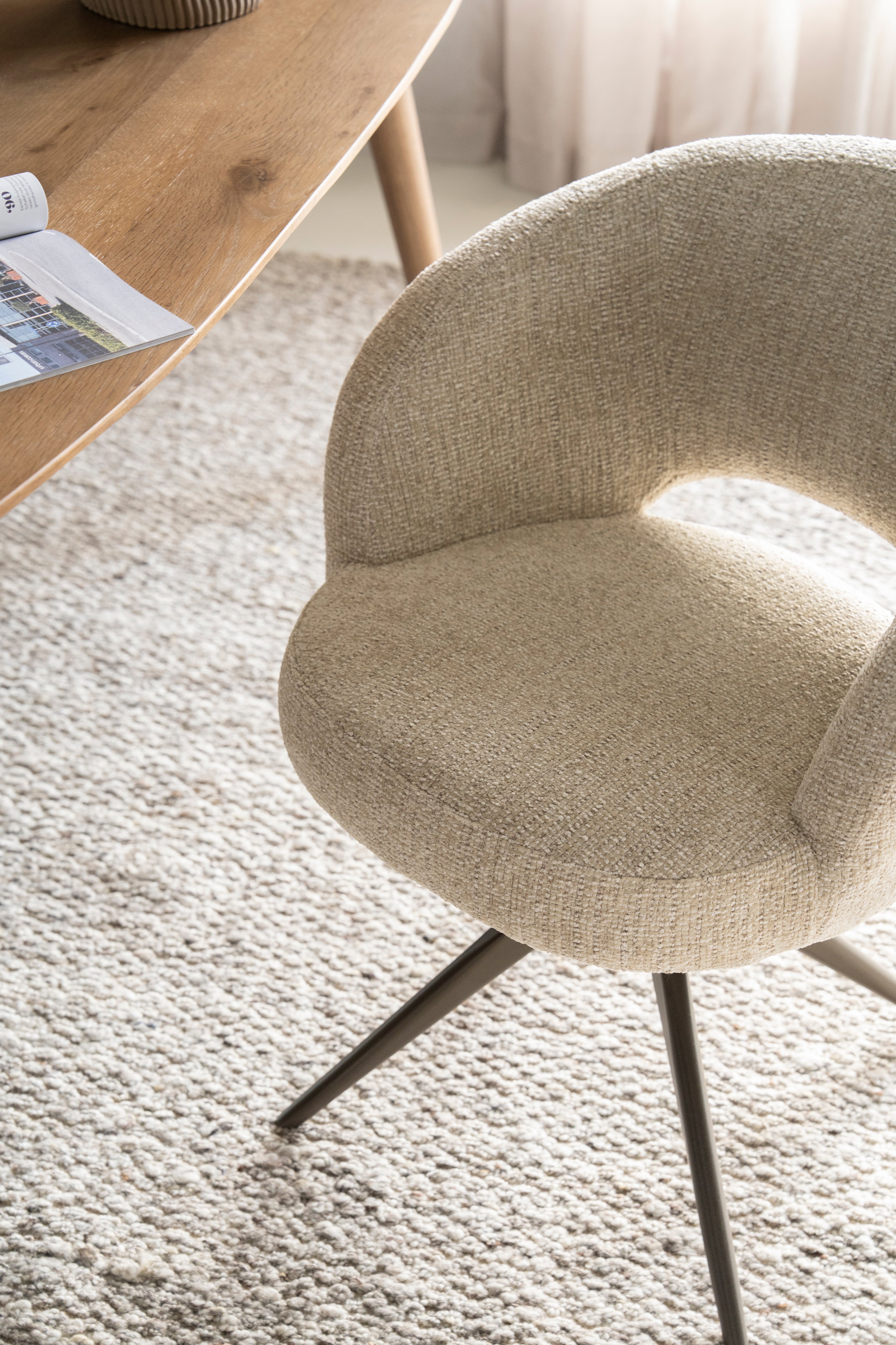 ALISSA swivel chair beige with dark brown base