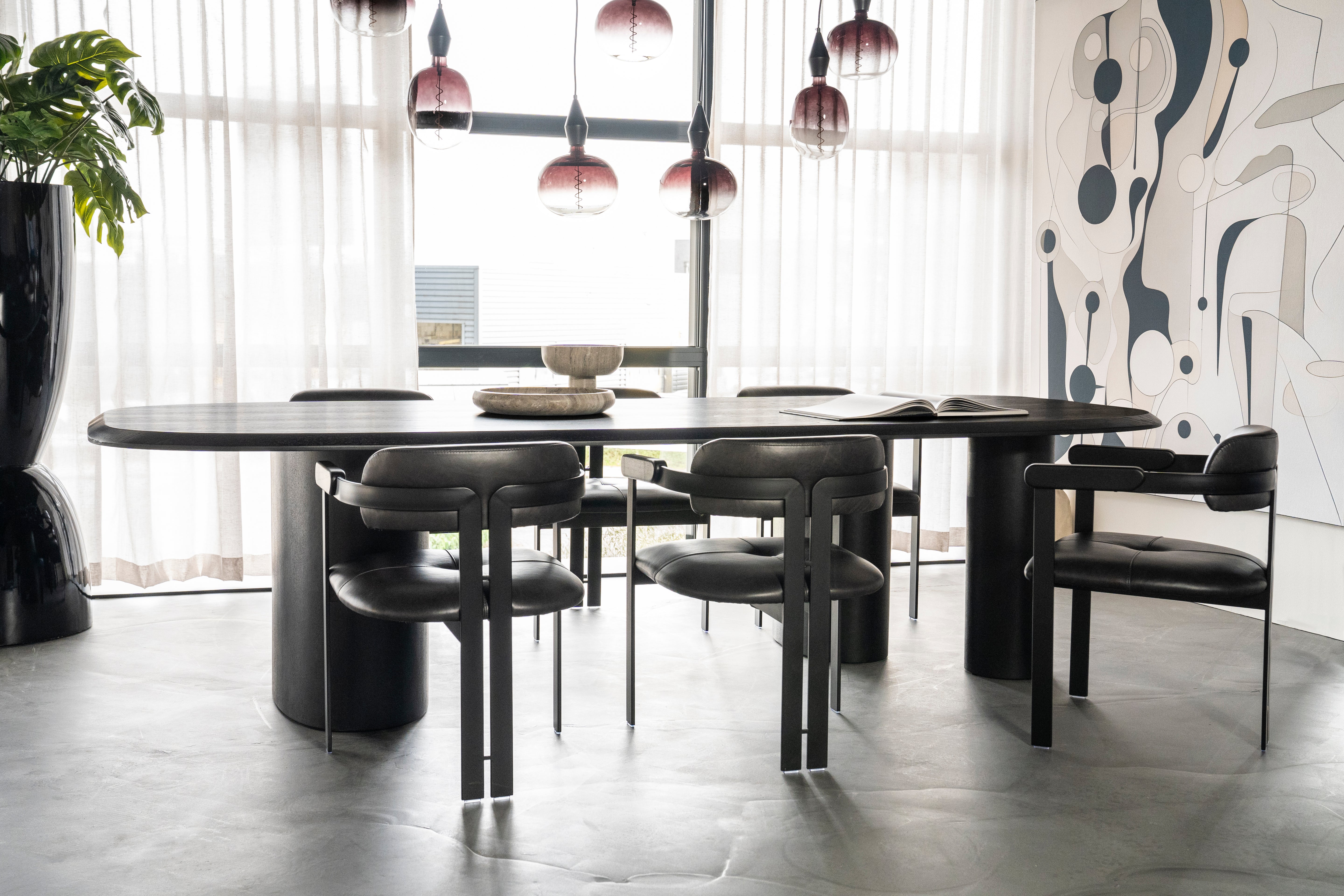 Stůl WALTER černý dubový dýhovaný