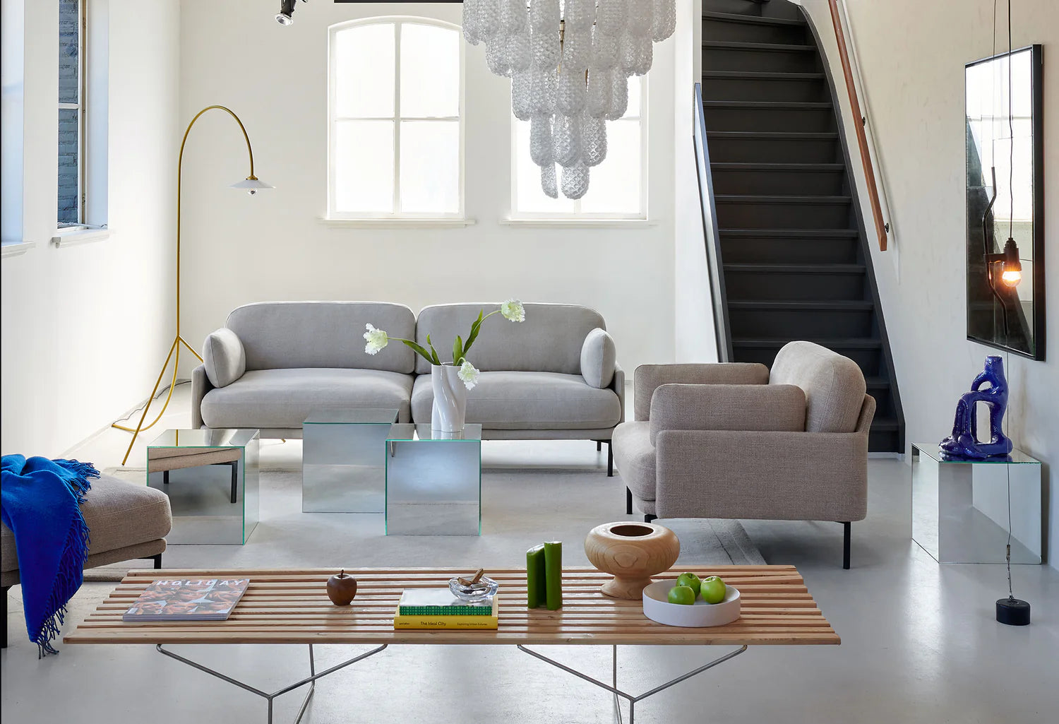 Zrcadlový konferenční stolek TINTIN