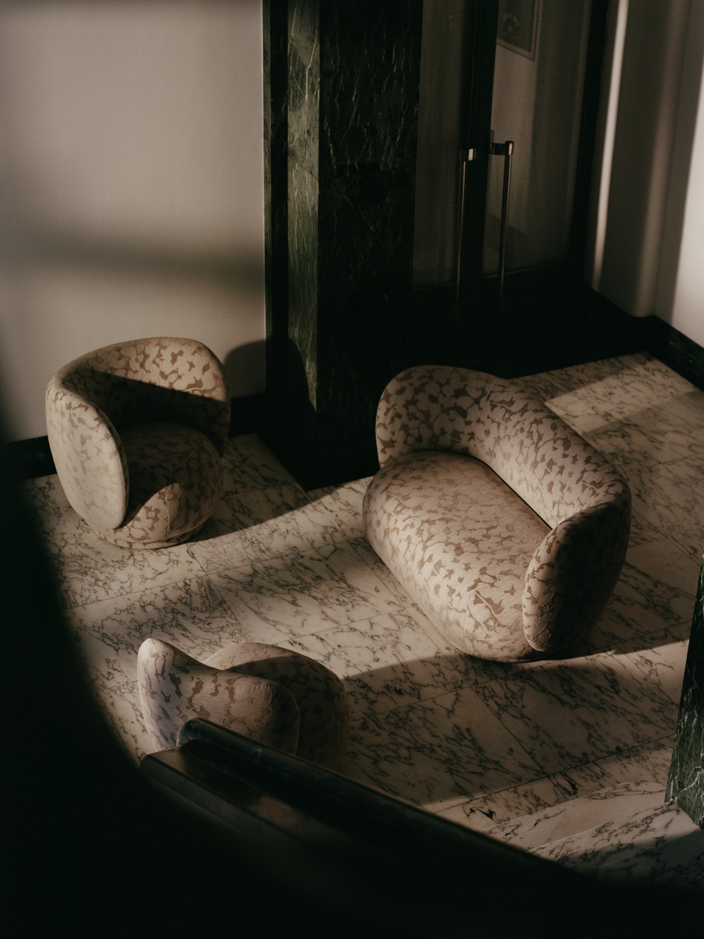 RICO PICCOLO LOUNGE Chair Cilla taupe