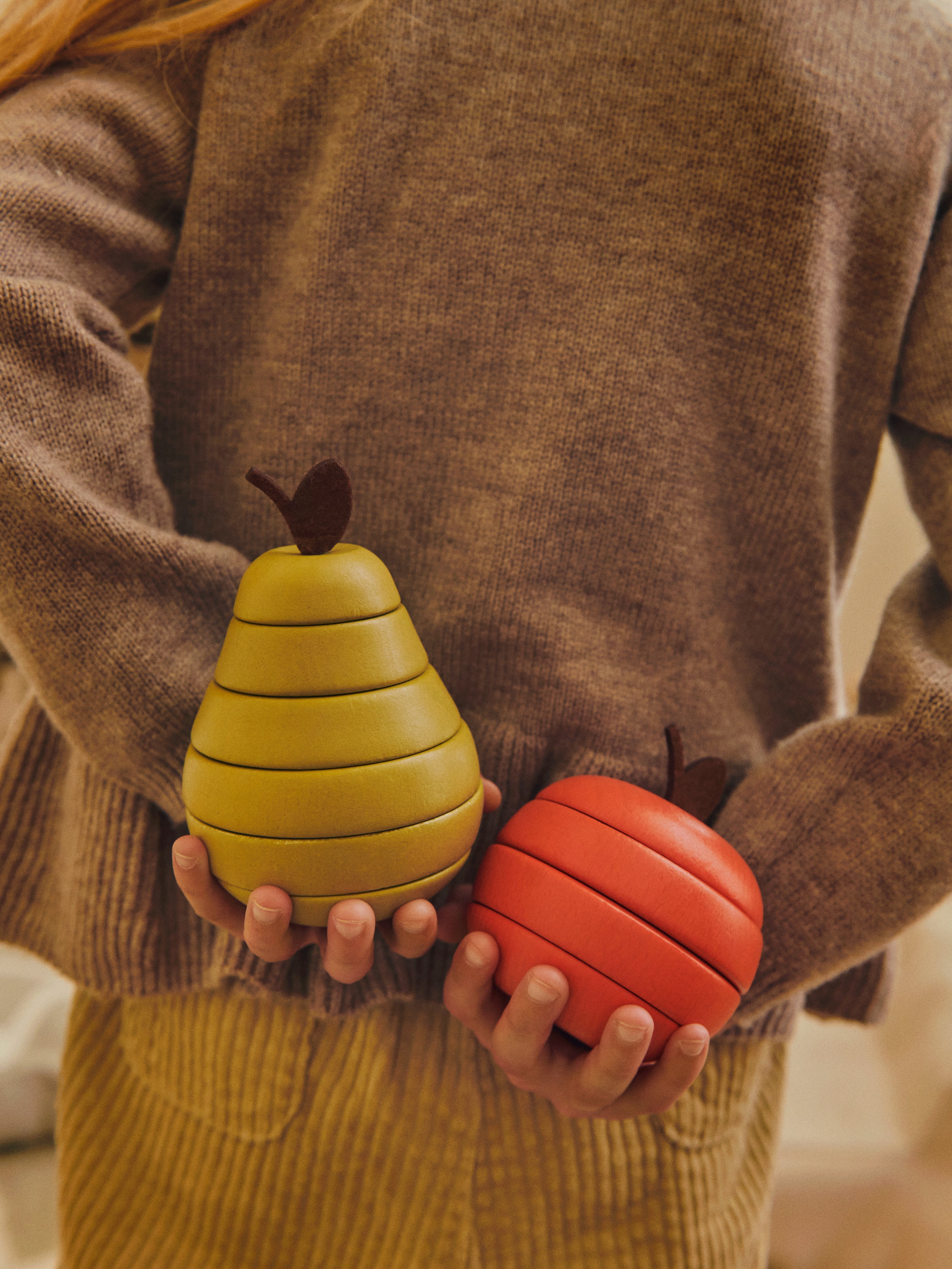 Sada hraček pro děti STAVĚJÍCÍ JABLKO A HRUŠKA bukové dřevo