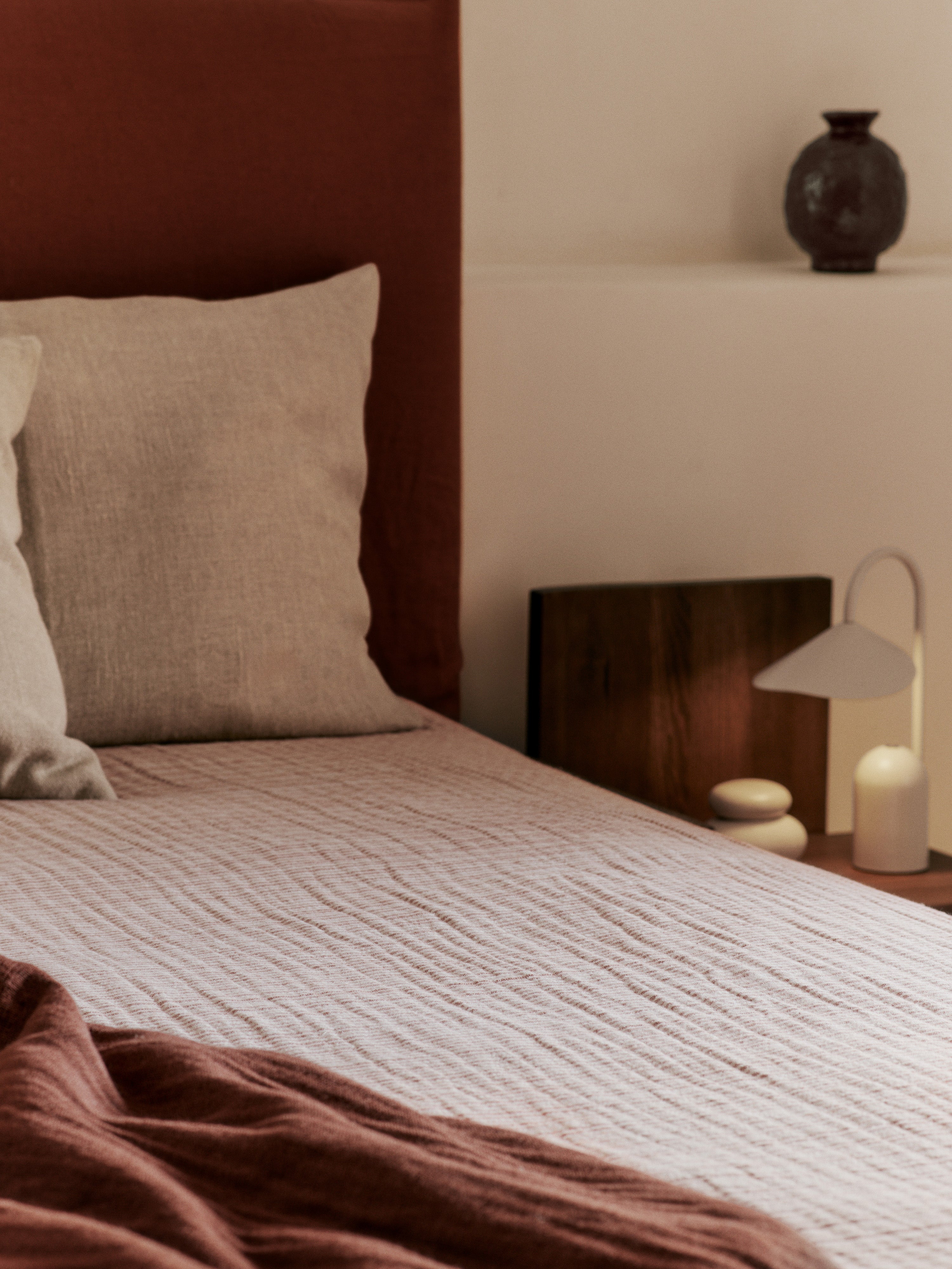 FINO bedspread light green with sand