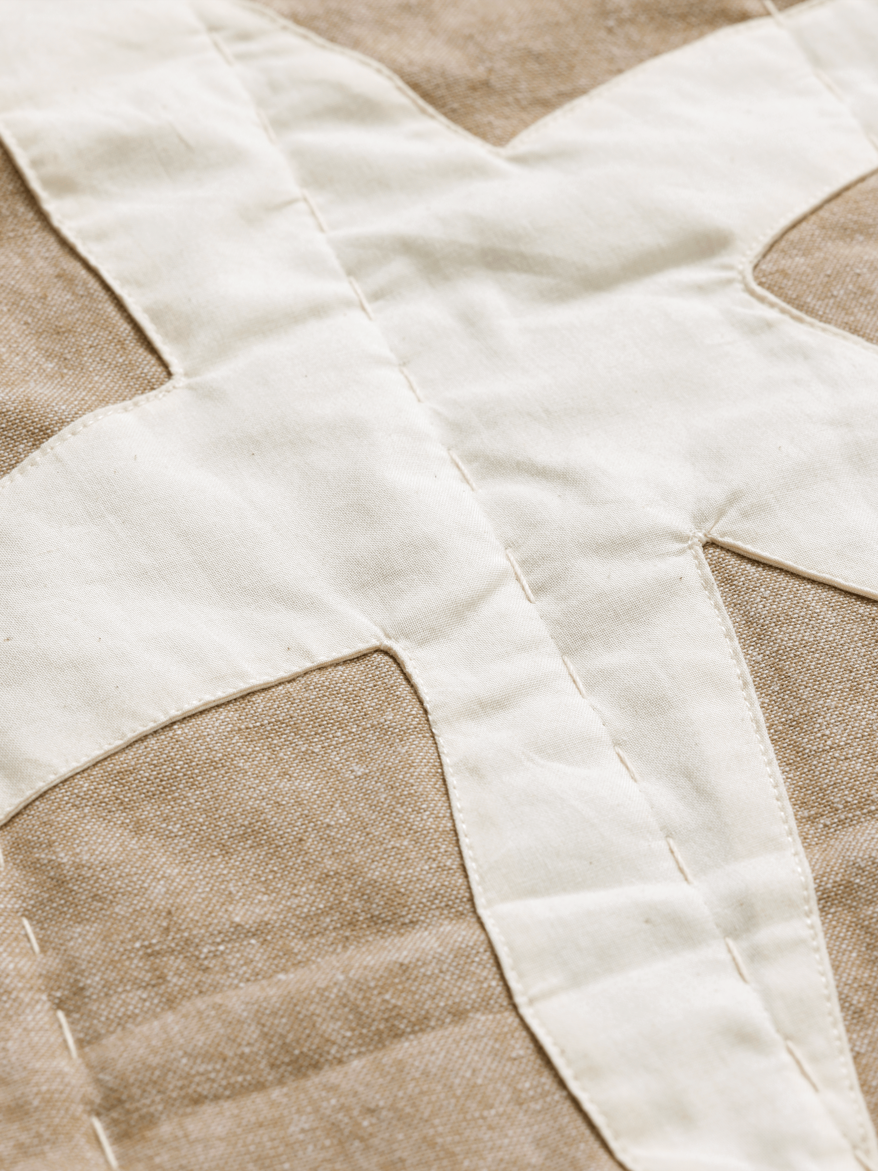 Quilted pillow KOVE APPLIQUÉ broken white with beige