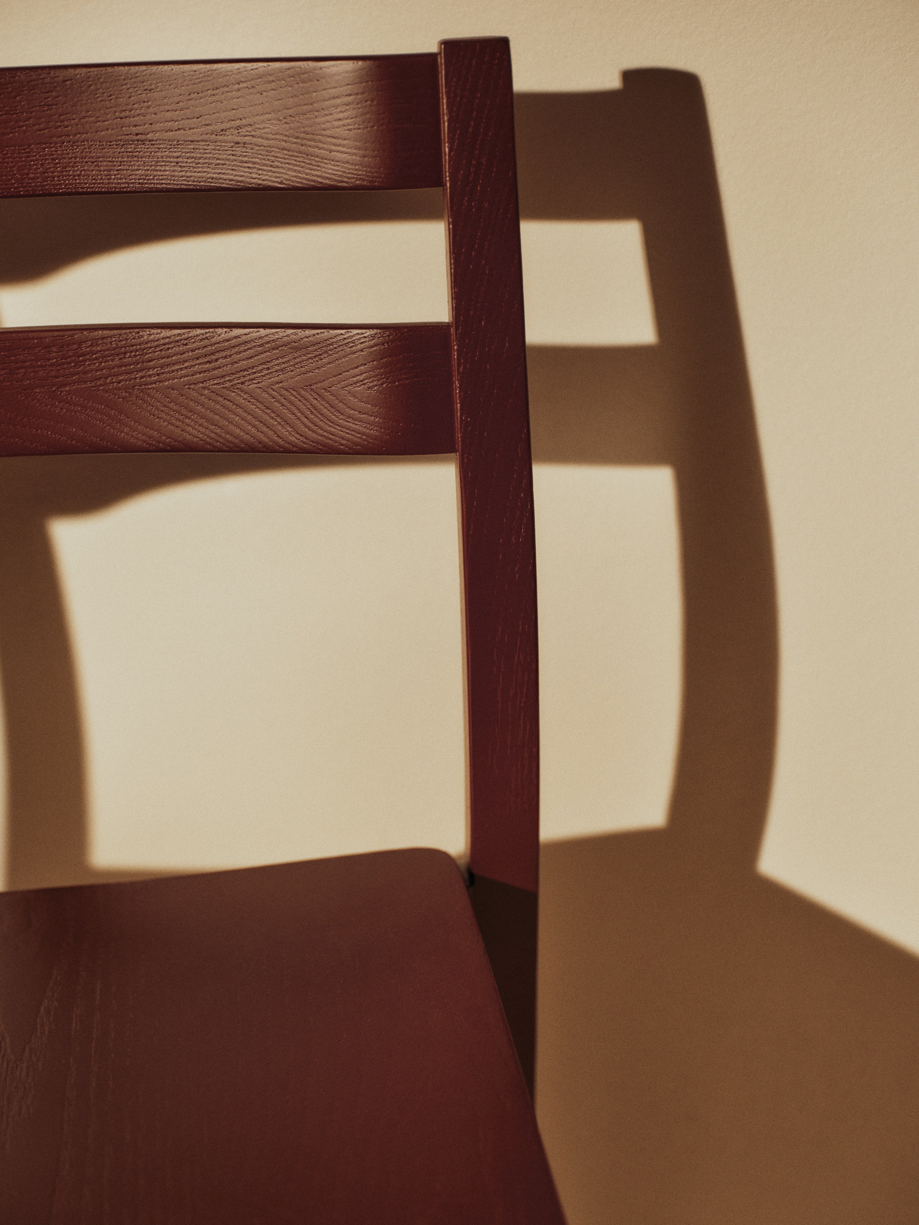 BODA Chair in Burgundy Oak Veneer