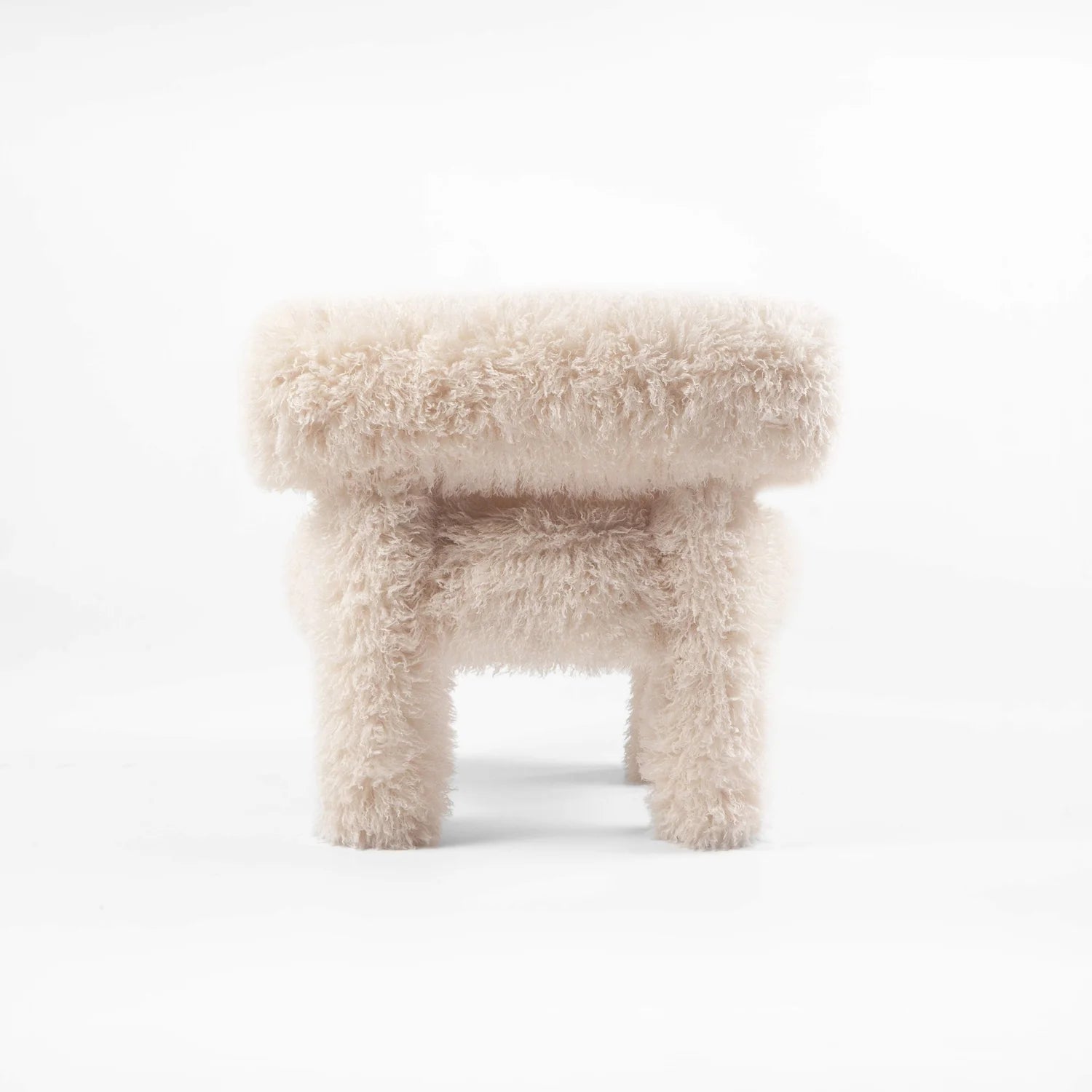 GROPIUS CS1 Armchair - FLUFFY EDITION artificial fur