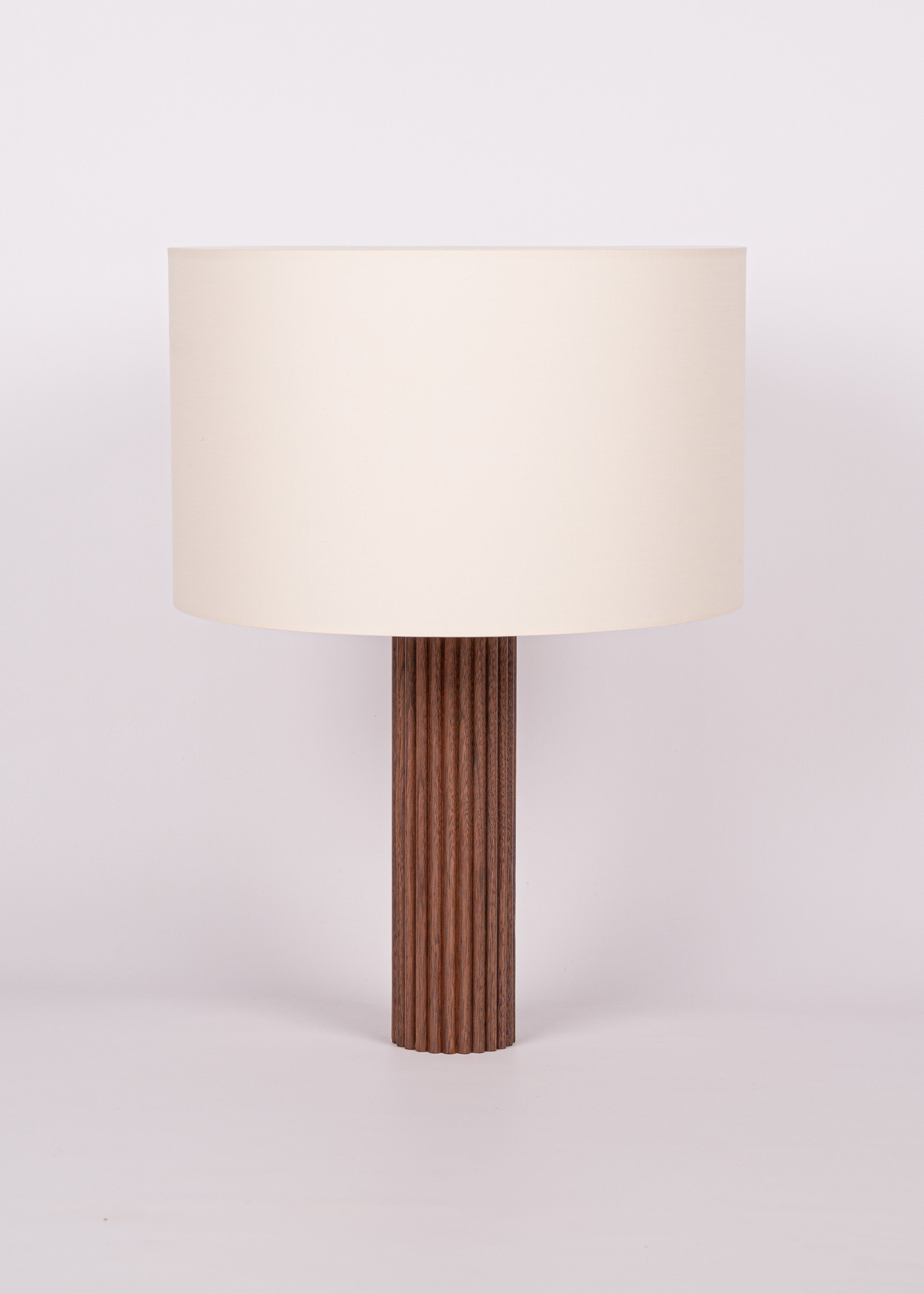 Stolní lampa FLUTA ořechové dřevo