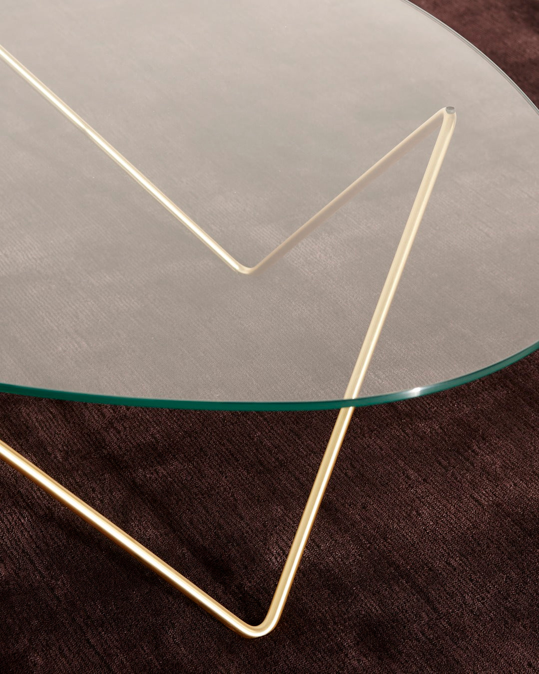 Konferenční stolek PEDRERA sklo s černým podstavcem