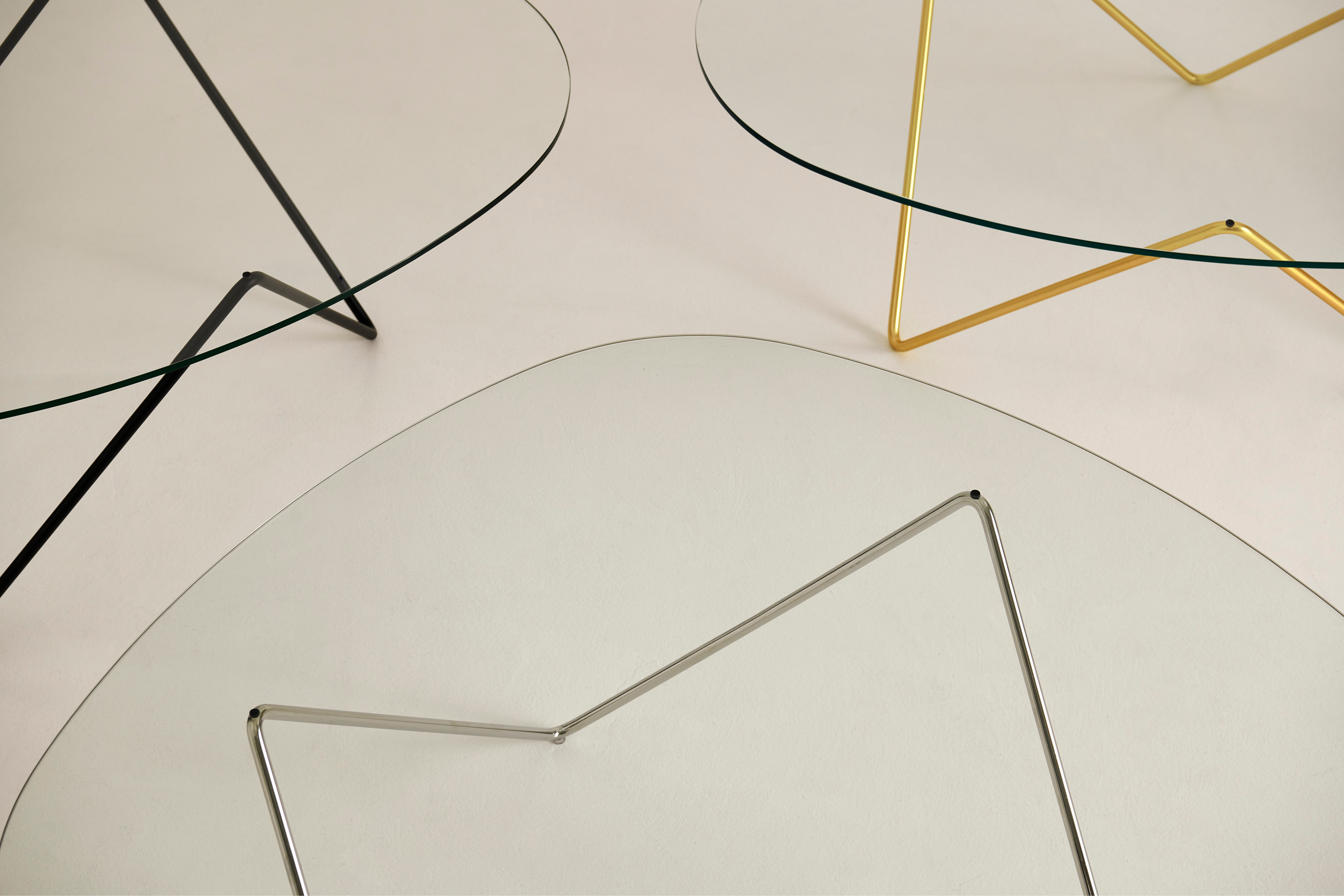 PEDRERA Coffee Table with Transparent Glass and Brass Base