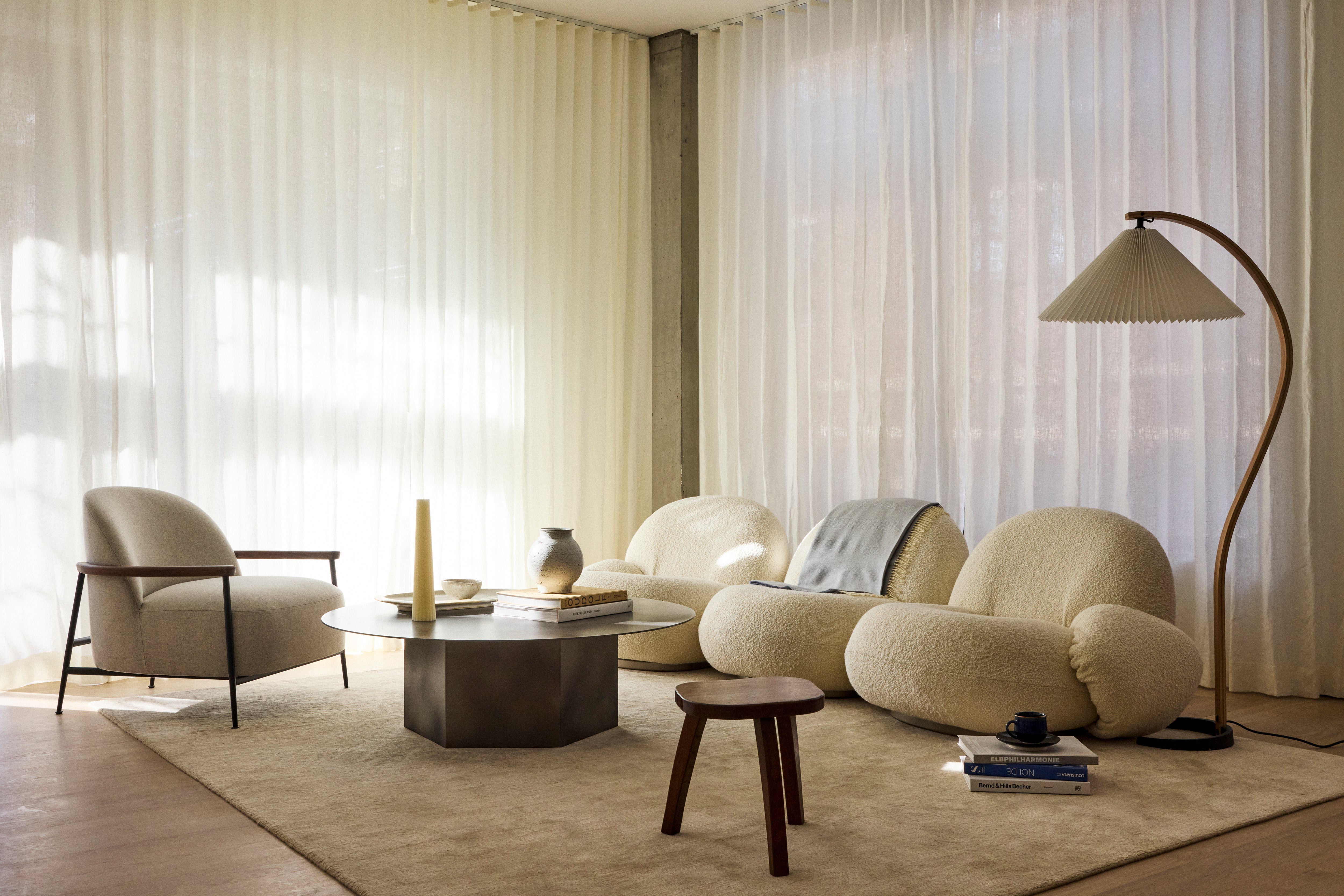 Koberec GUBI karamelový s dlouhým vlasem