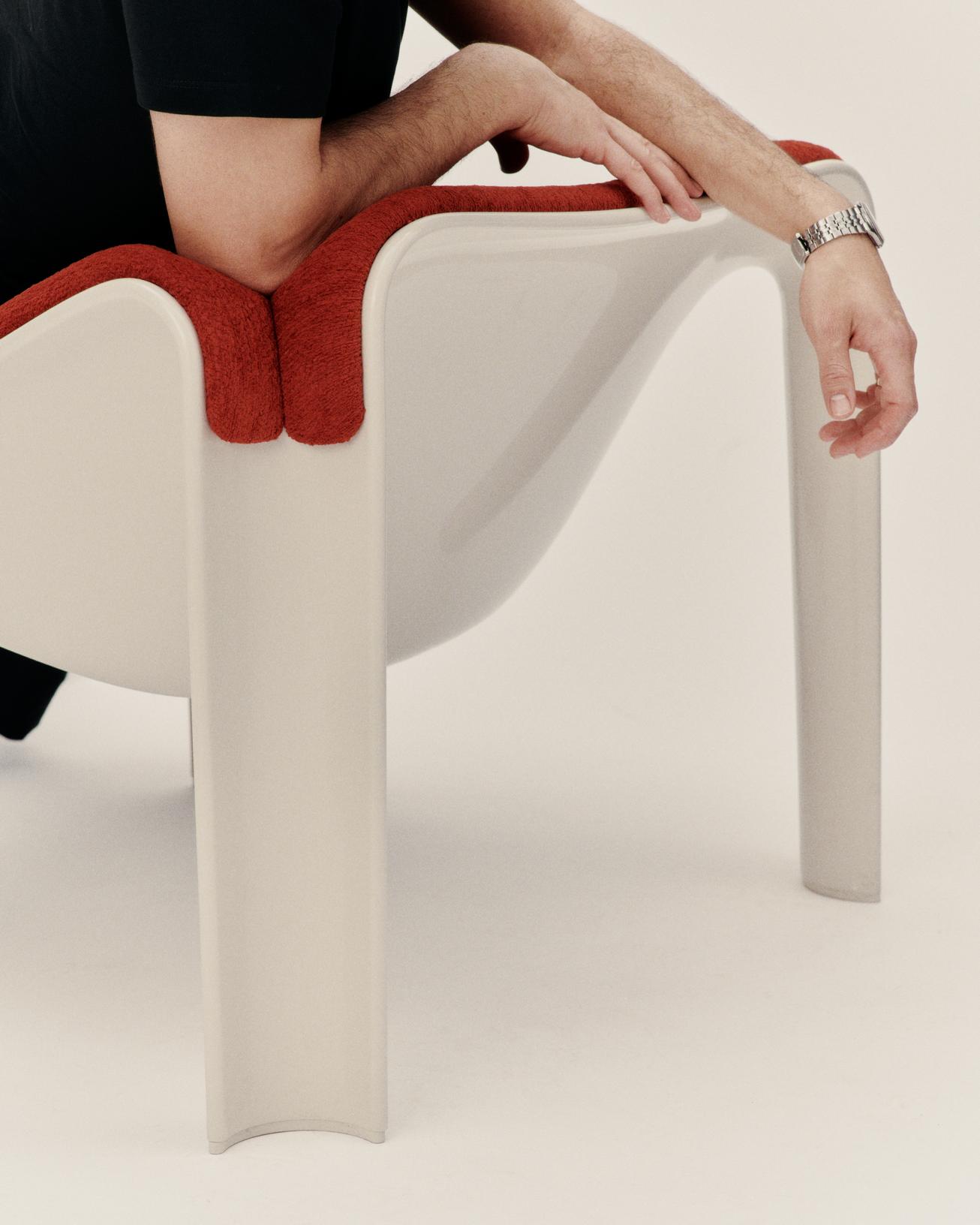 F300 Armchair in Powder Pink with Cream Base