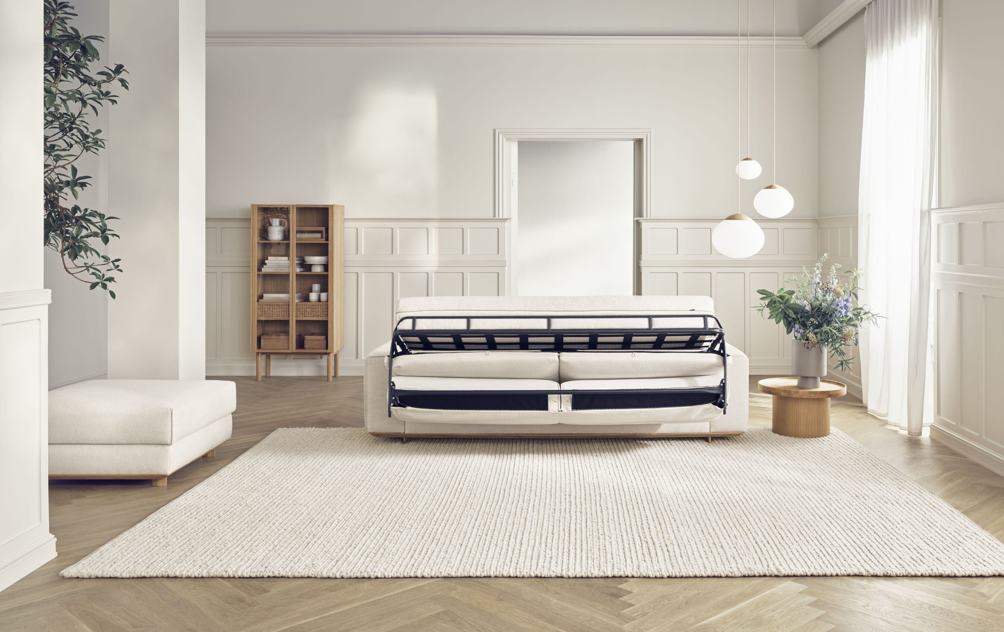 Sofa rozkládací 2,5-místná GEST s podstavou z běleného dubového dřeva