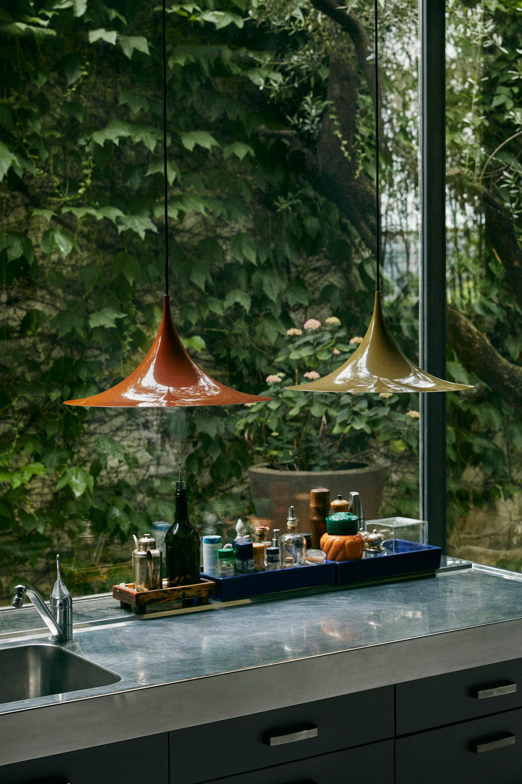 SEMI olive pendant lamp