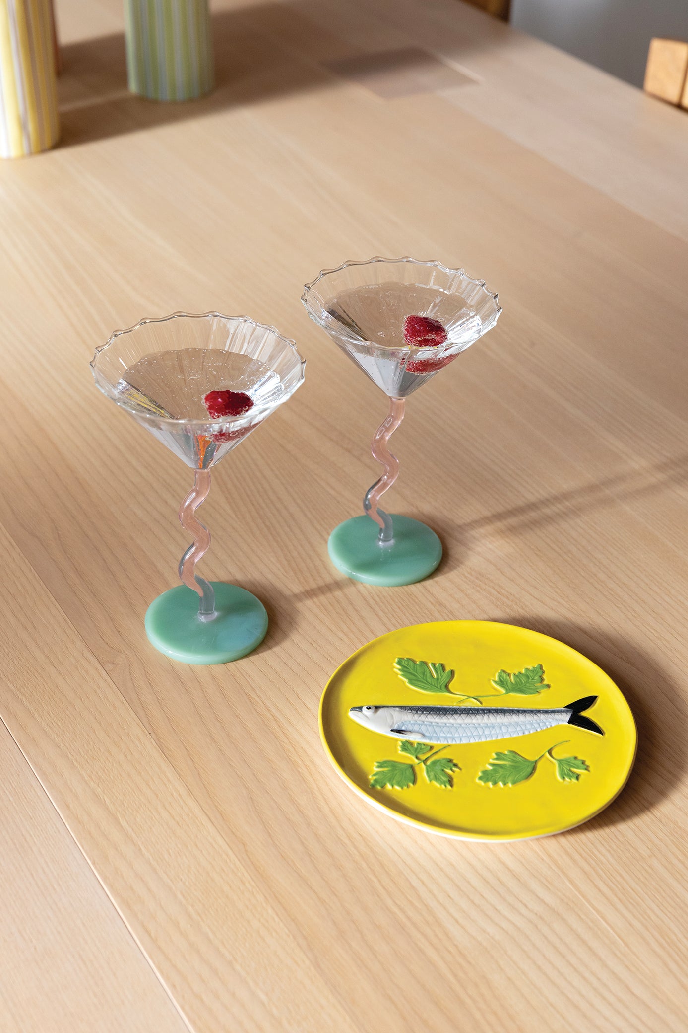 Sada dezertních talířů DE LA MER barevná