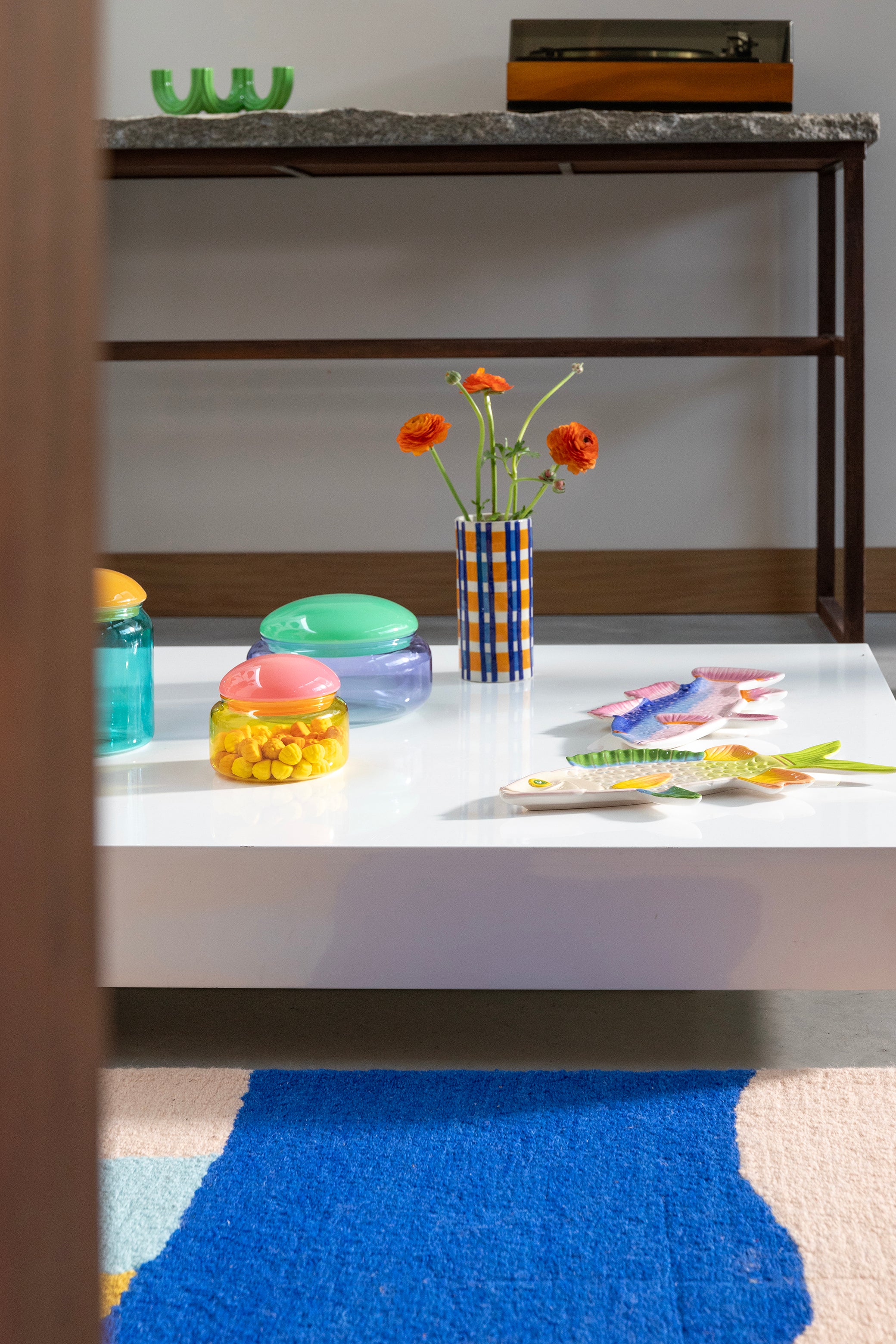 Glass container PUFFY purple with green lid