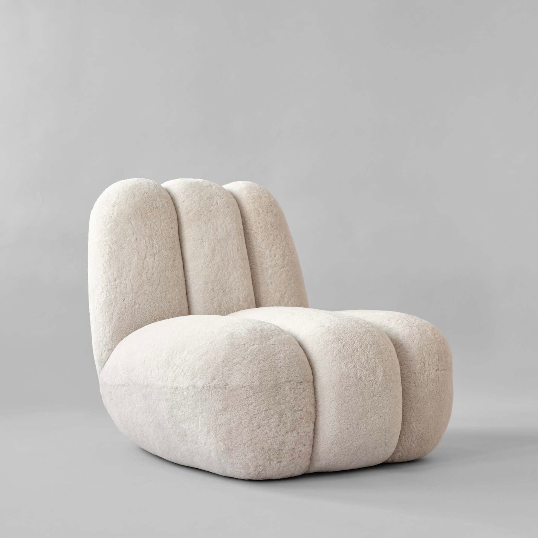 Sheepskin TOE cream fabric armchair