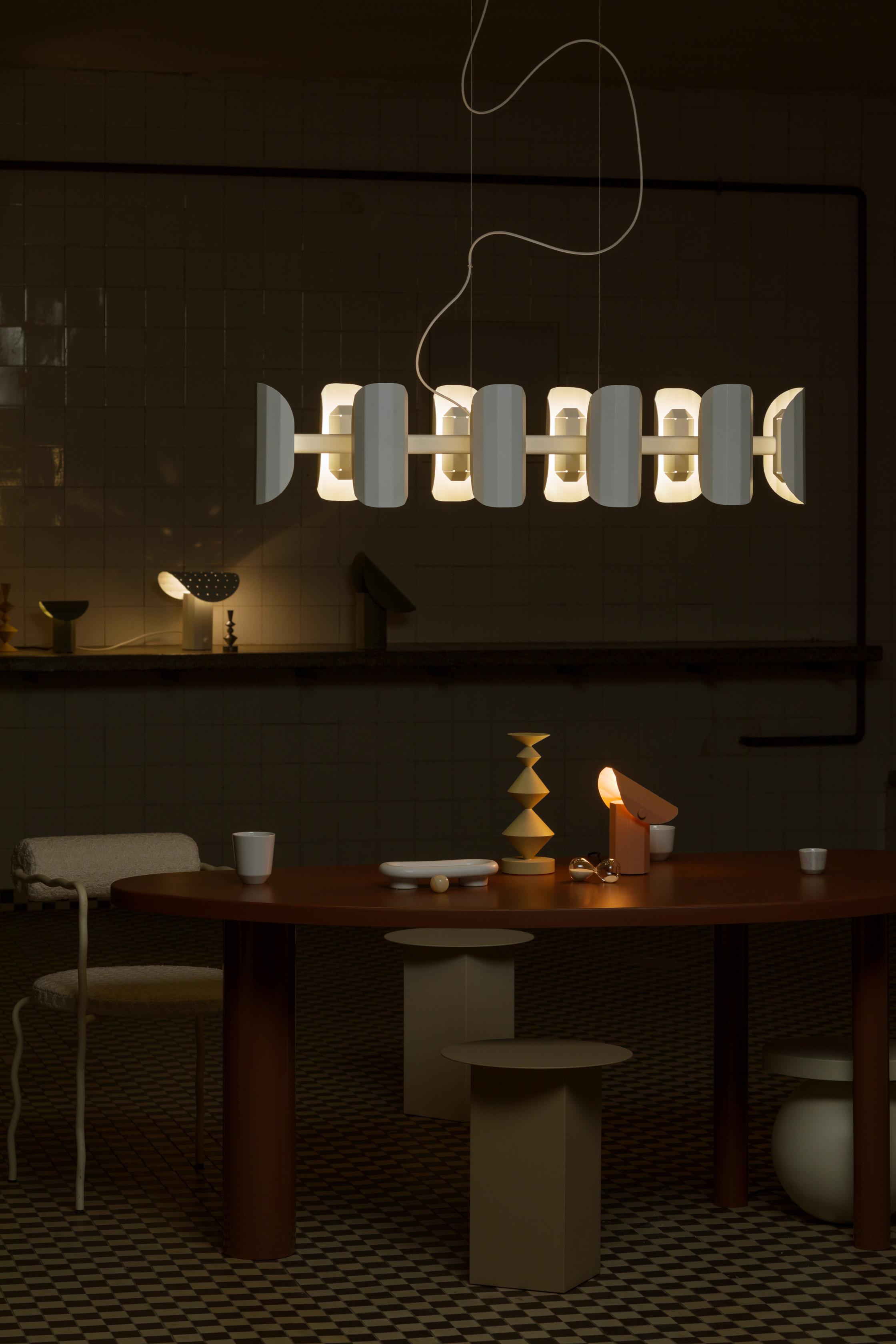 Stolní lampa APOLIN kartáčovaný mosaz