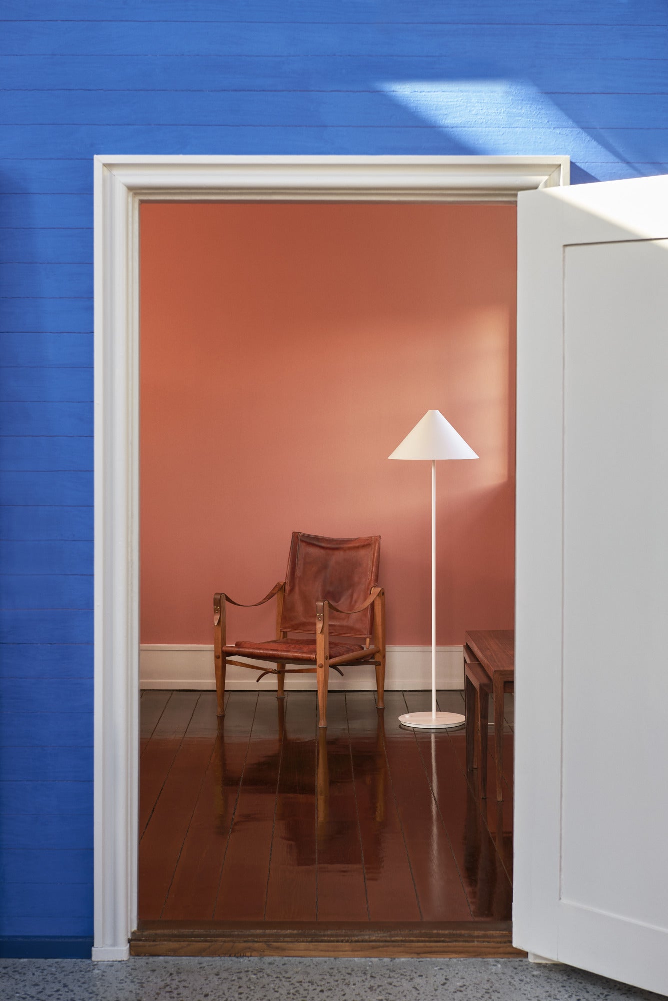 Stojací lampa KEGLEN bílá