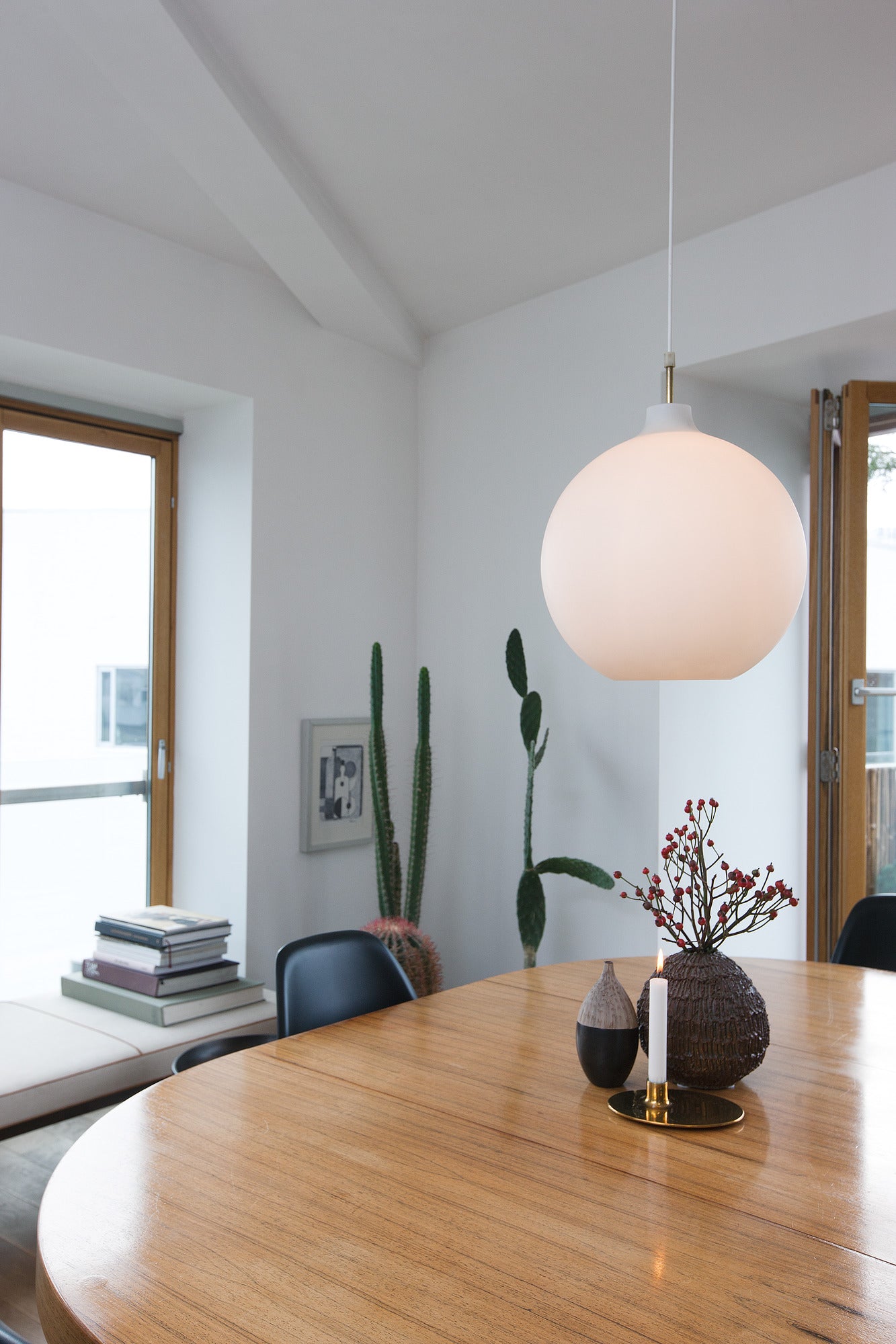 WOHLERT pendant lamp white glass