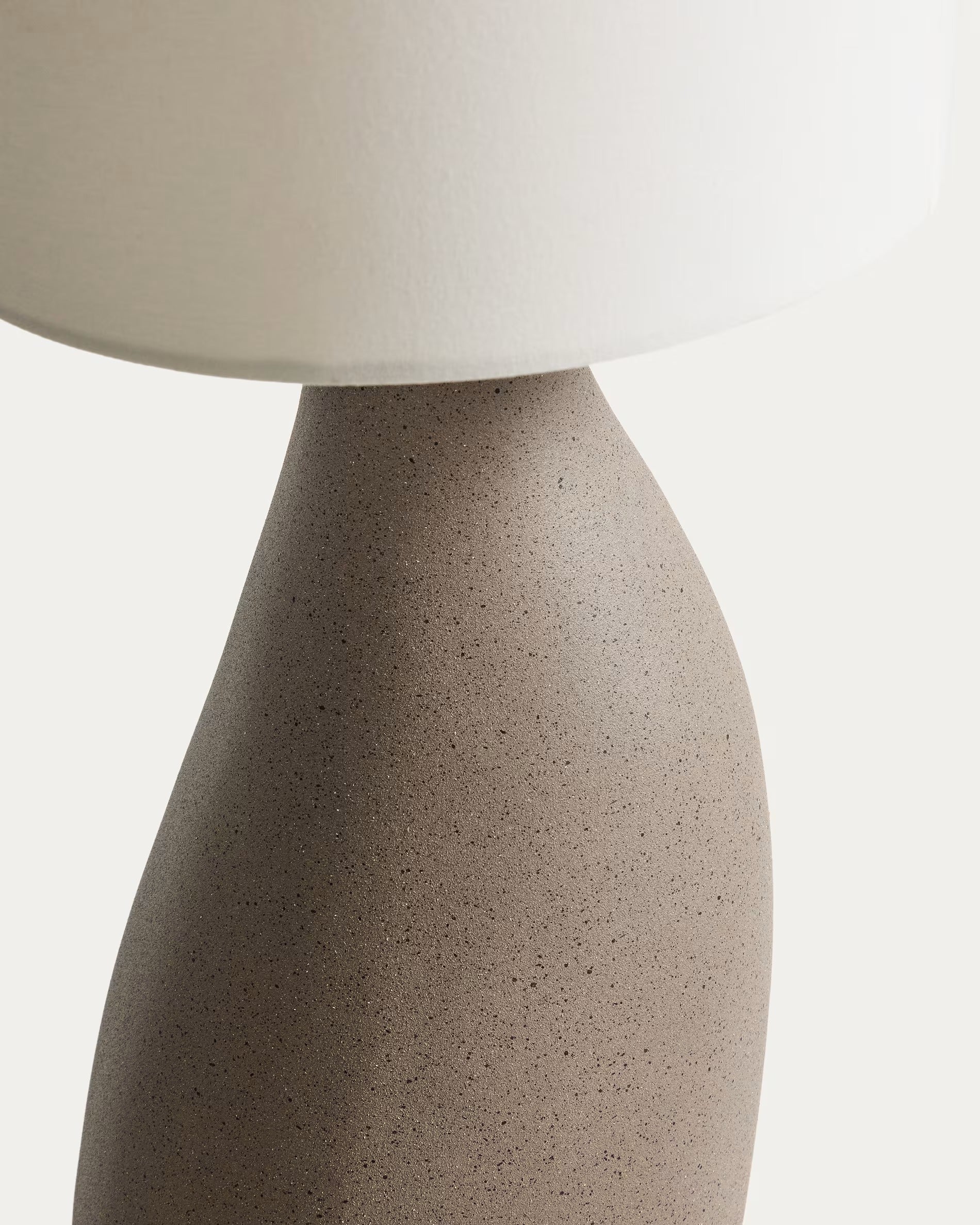 Stolní lampa VIONA světle šedá s bavlněným stínidlem