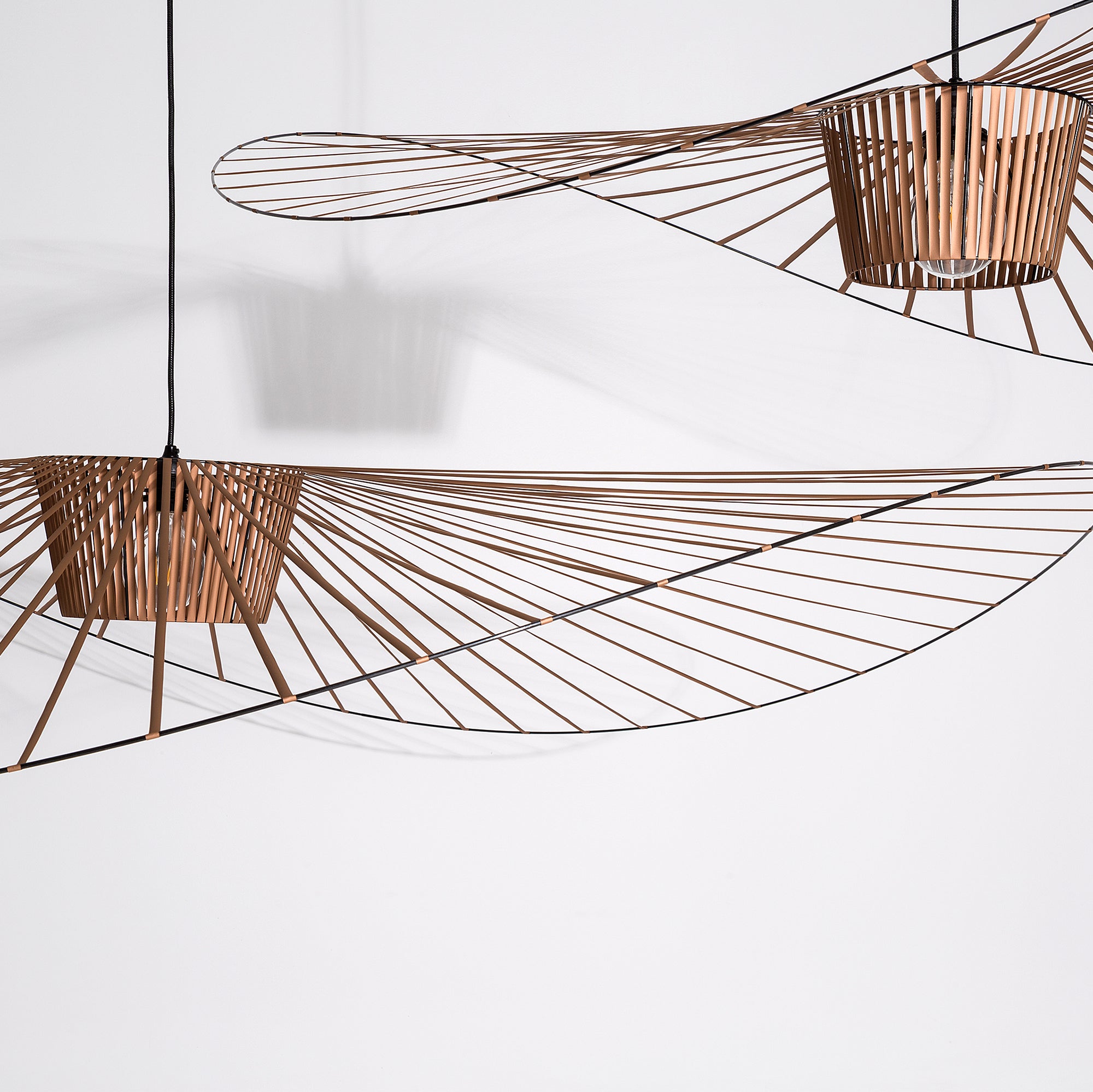 Lampa wisząca VERTIGO miedziany – Petite Friture