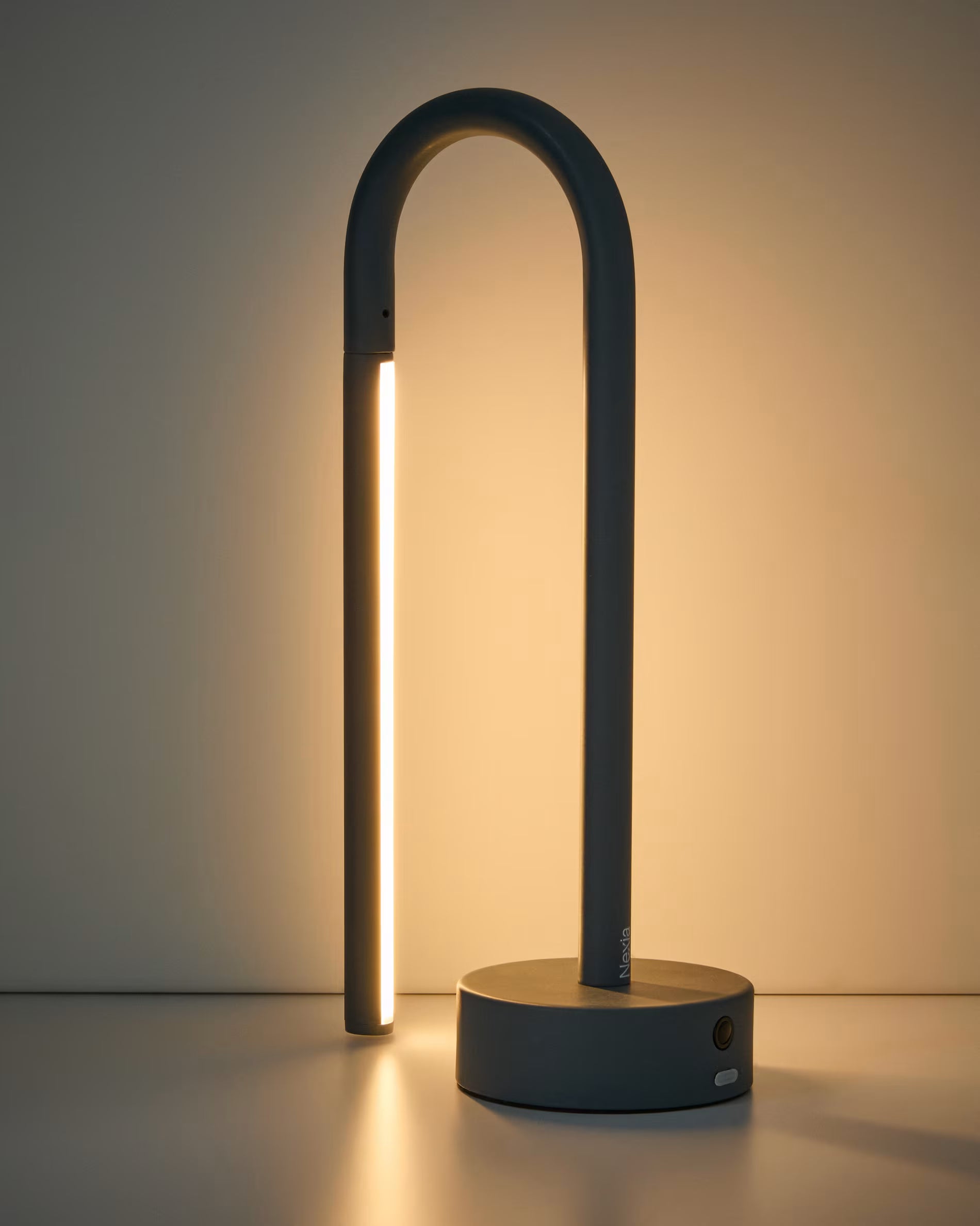 Přenosná lampa BOW modrá