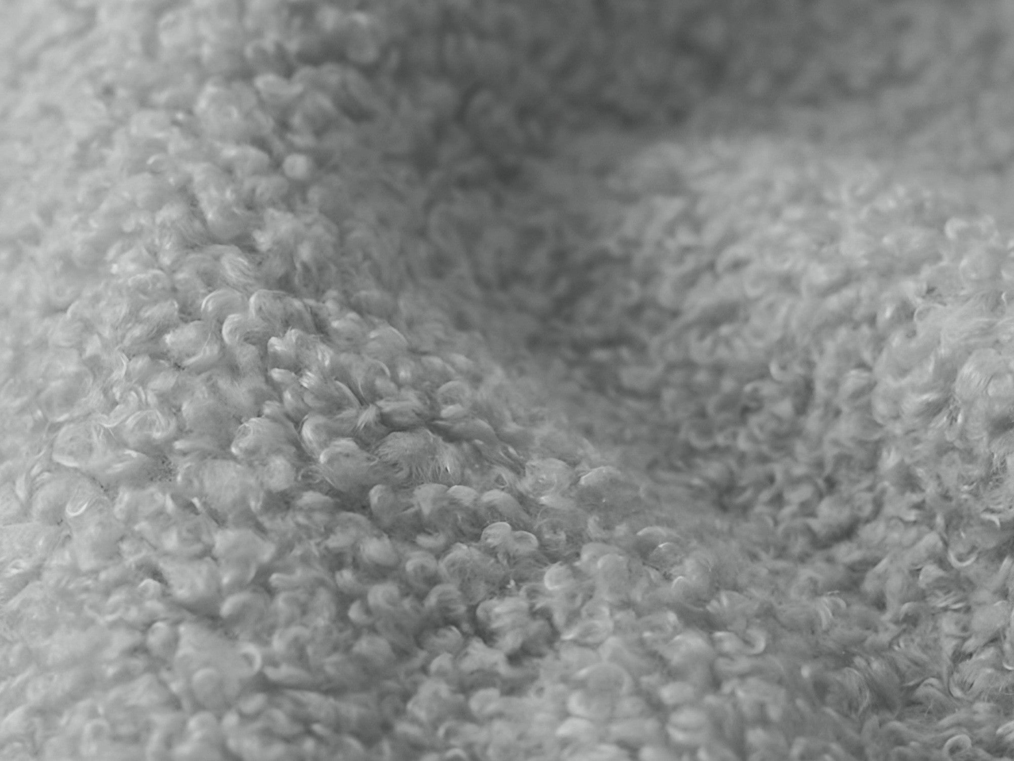 Pohovka 3-místná s funkcí spaní LOHI světle šedá boucle