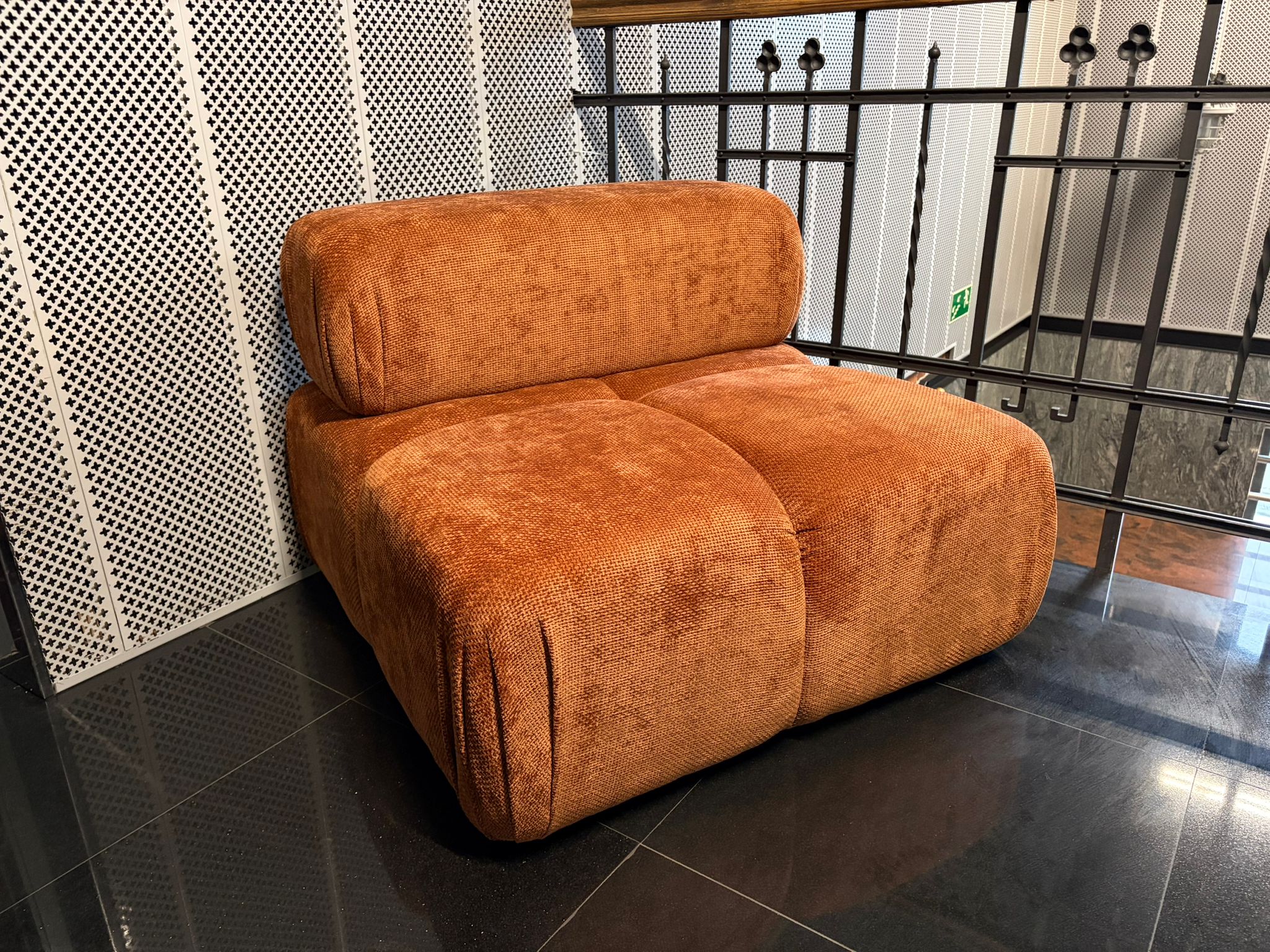 Puf / sametový modul LOKUA taupe