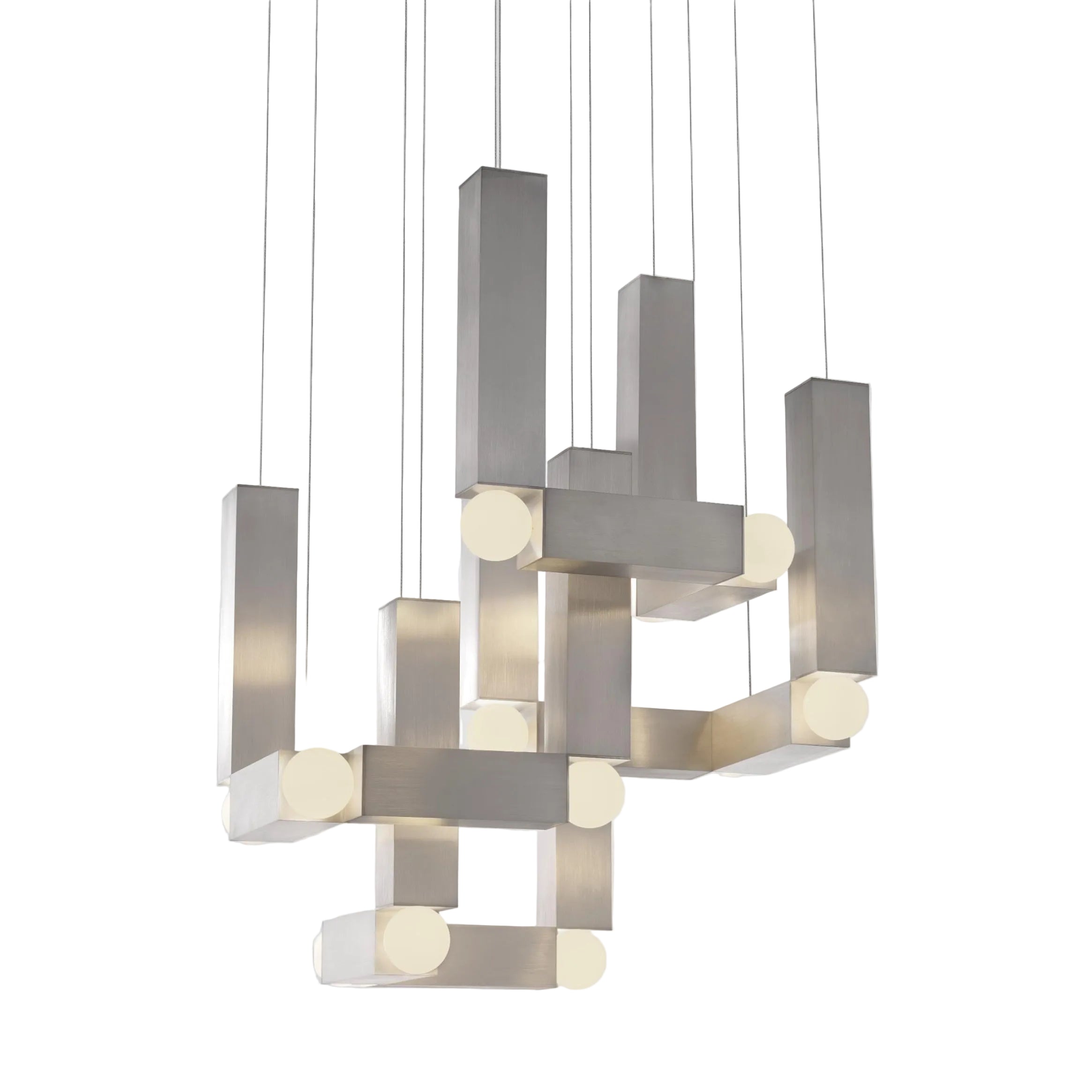 Lampa visící VESPER QUATTRO s opálovým stínidlem a stříbrným povrchem.