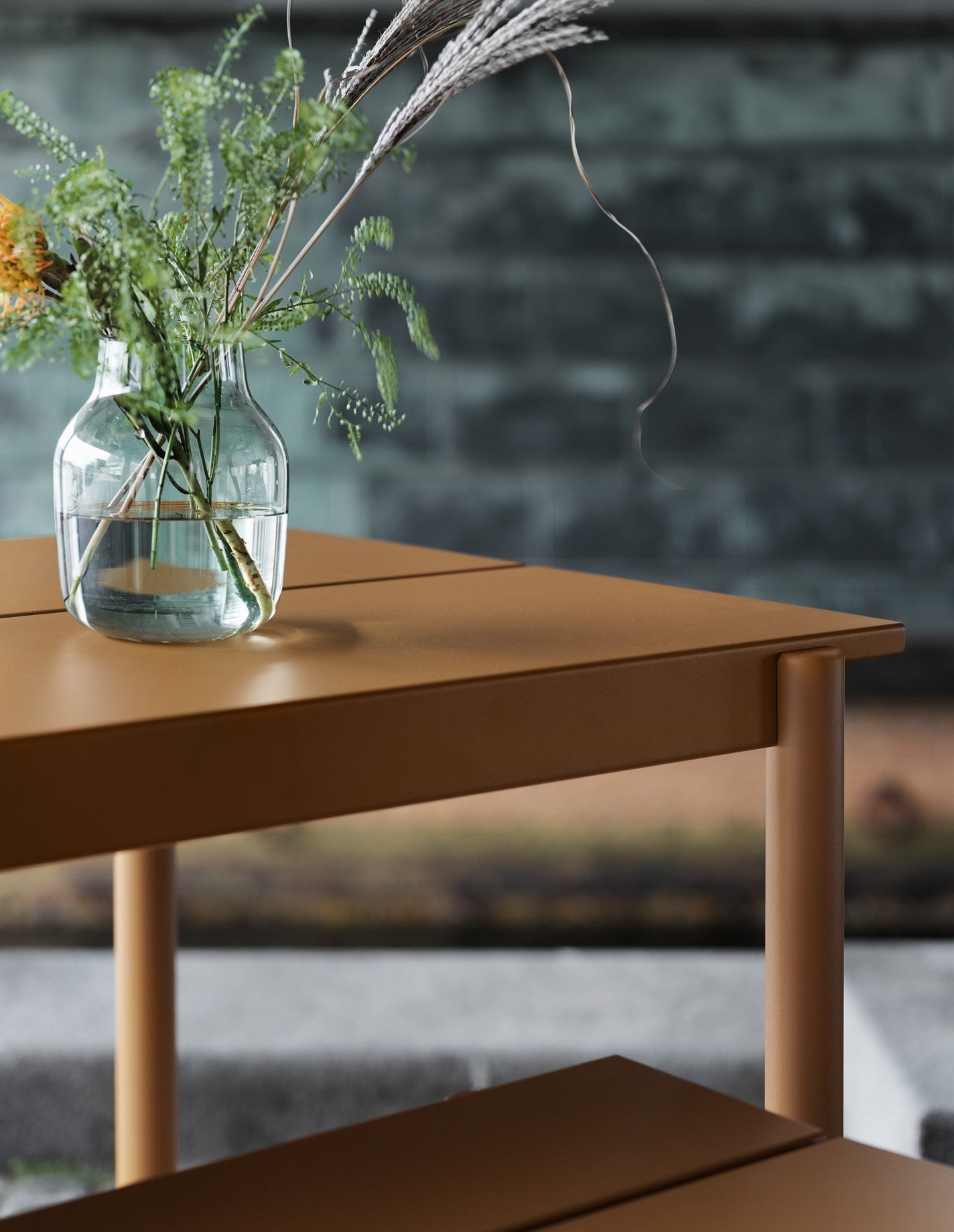 LINEAR Outdoor Table Orange Steel