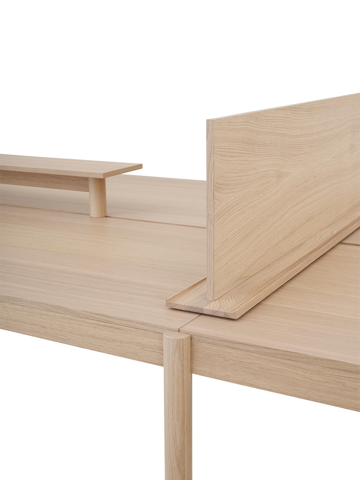 Kancelářský stůl LINEAR SYSTEM - KONFIGURACE 1 dýha z dubu