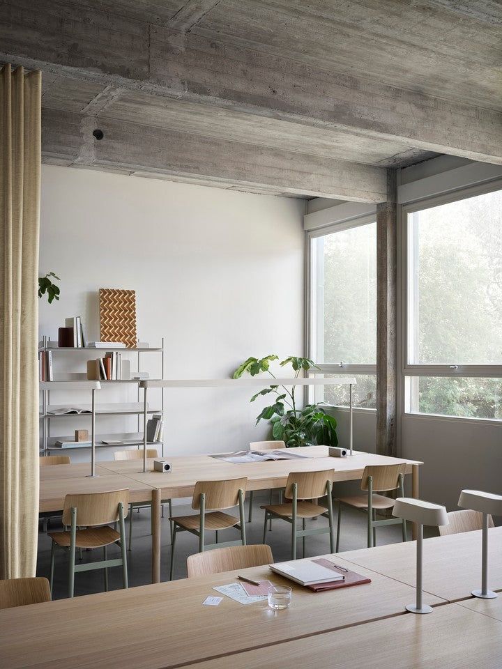 Lampa biurkowa LINEAR jasnoszary