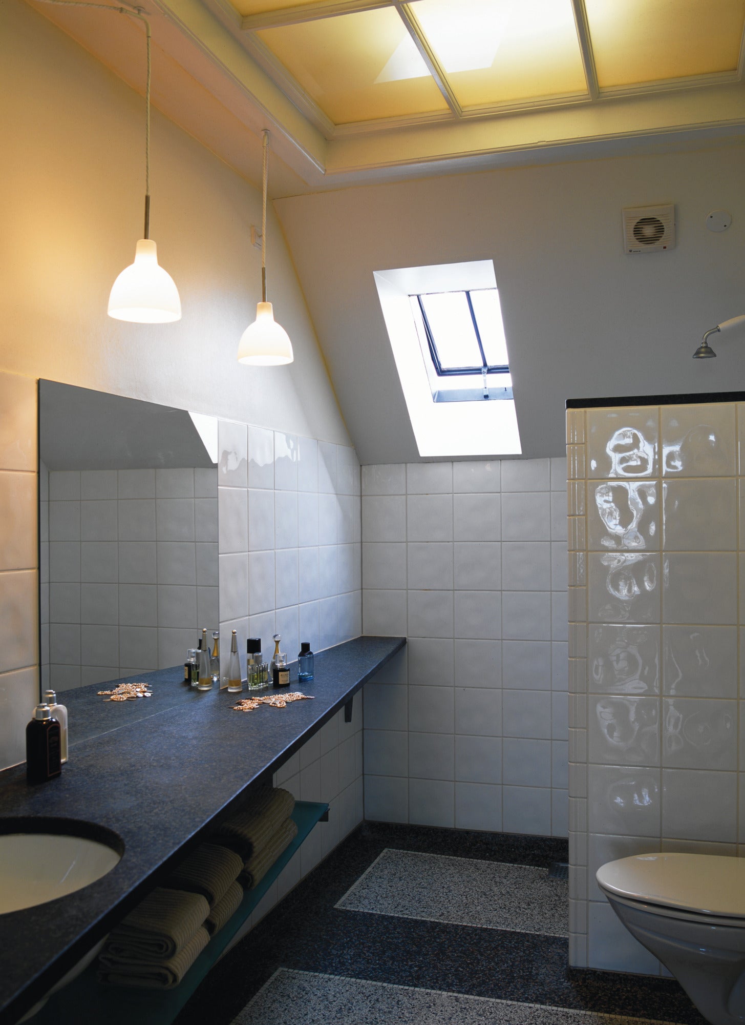 Závěsné svítidlo TOLDBOD GLASS bílé