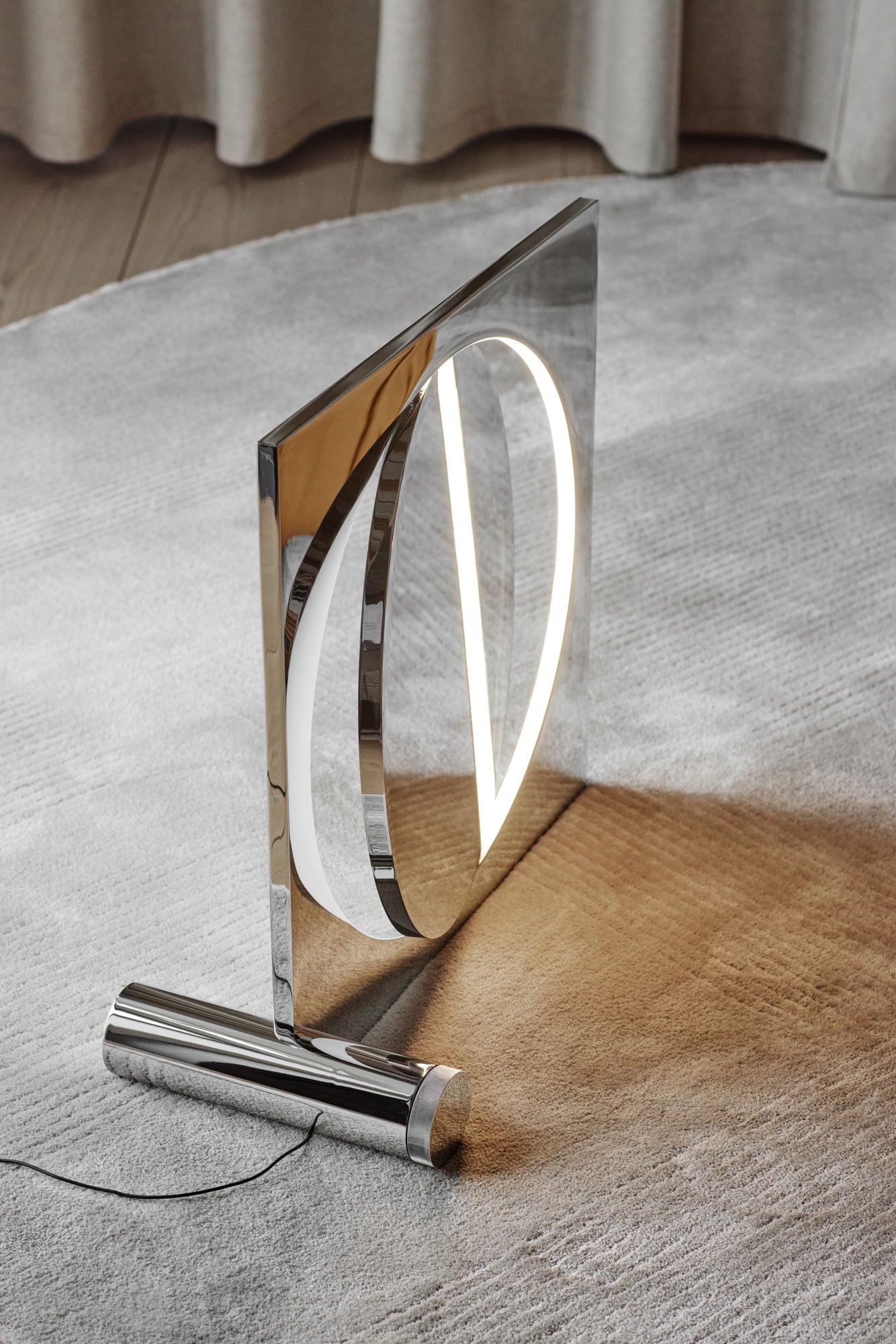Stojací lampa MOONSETTER chromovaná