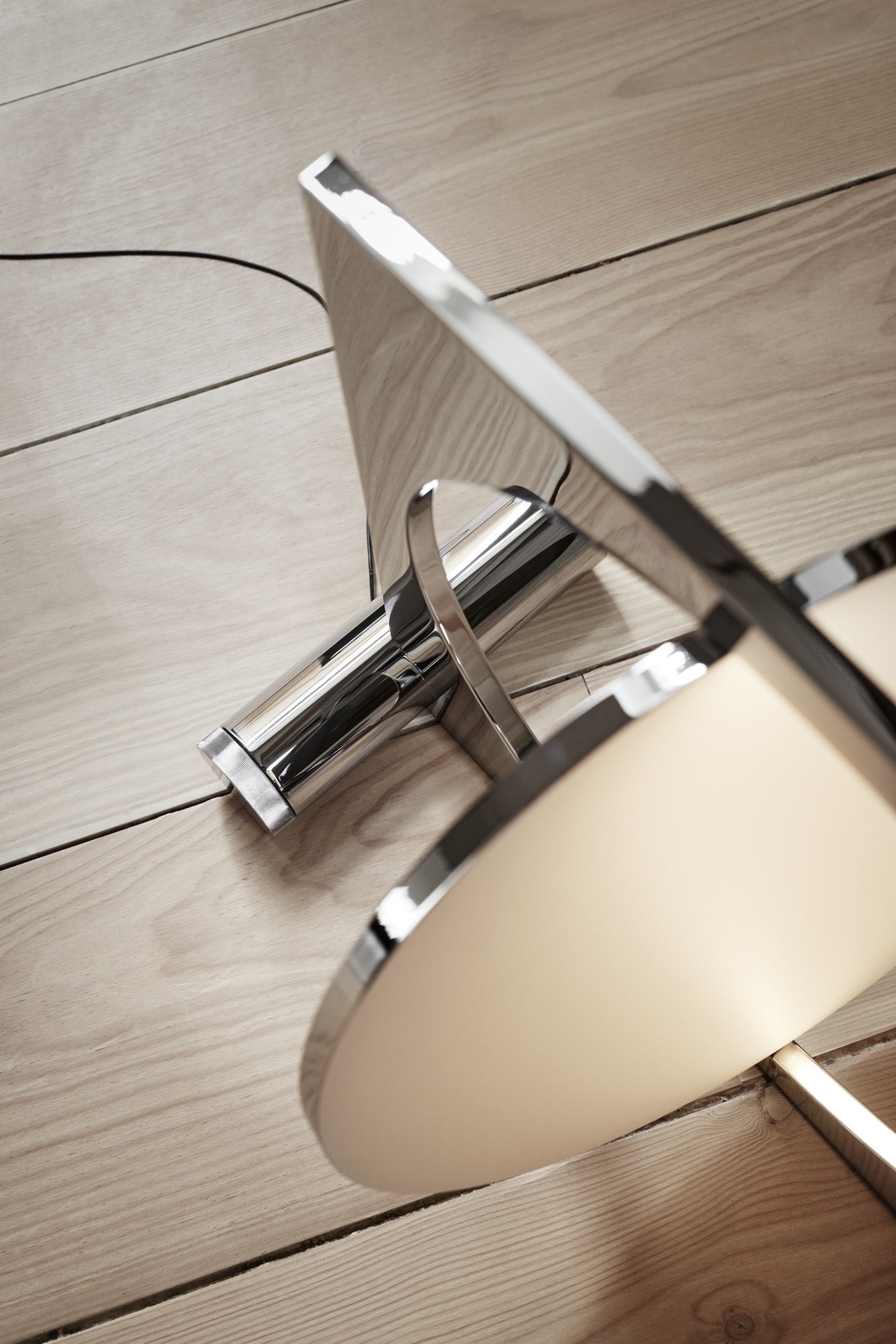 Stojací lampa MOONSETTER chromovaná