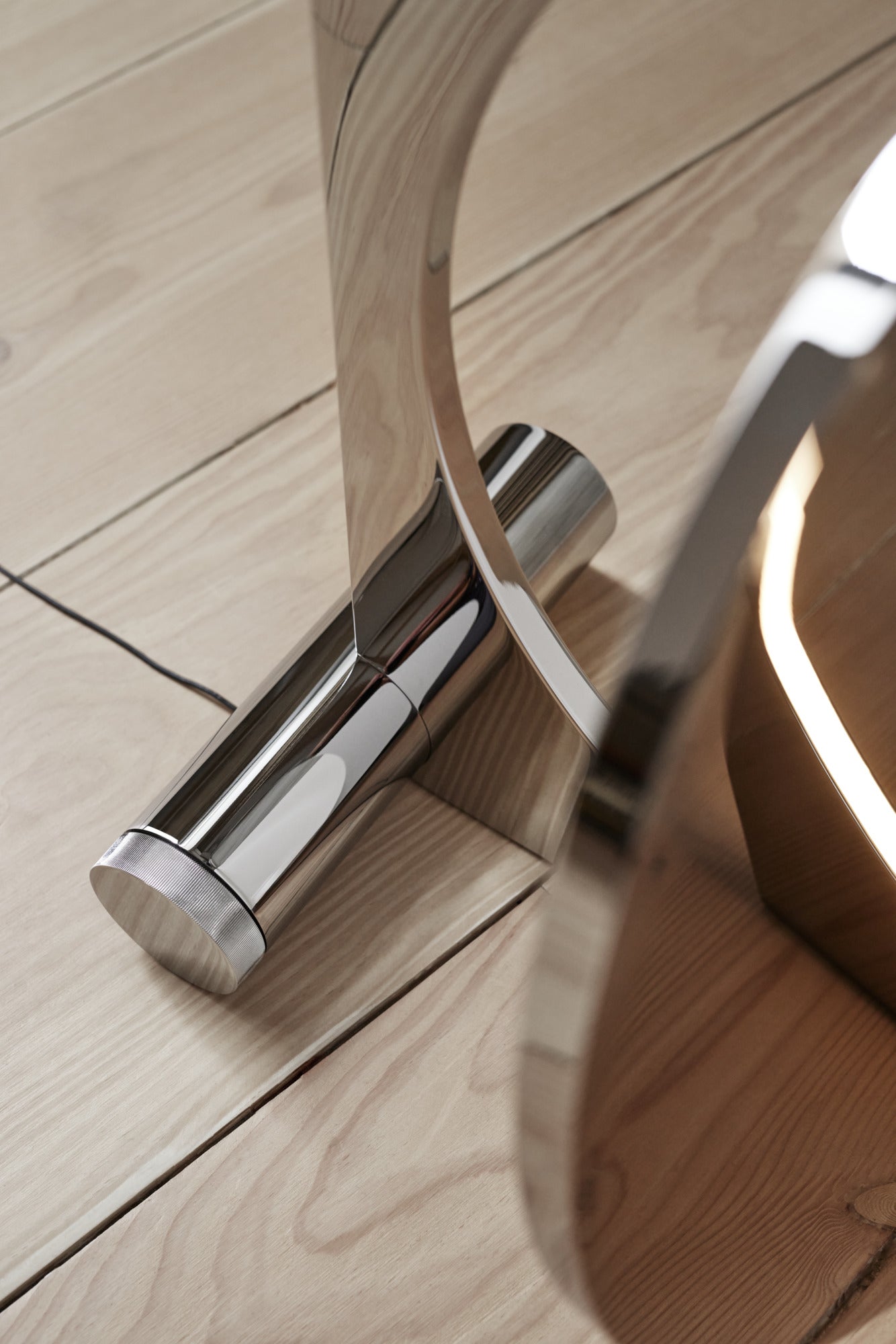 Stojací lampa MOONSETTER chromovaná