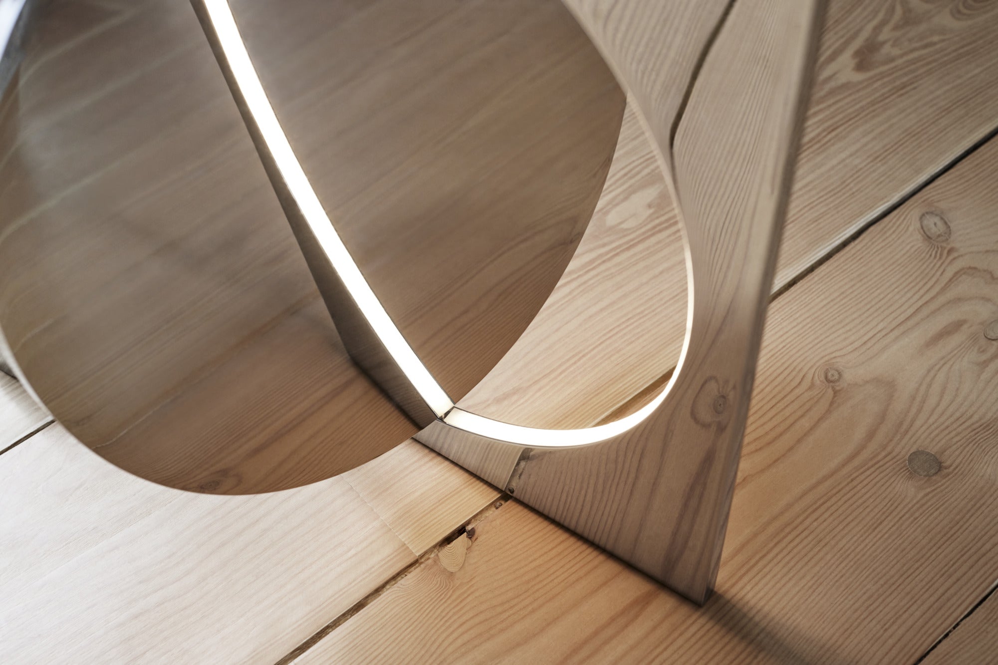 Stojací lampa MOONSETTER chromovaná