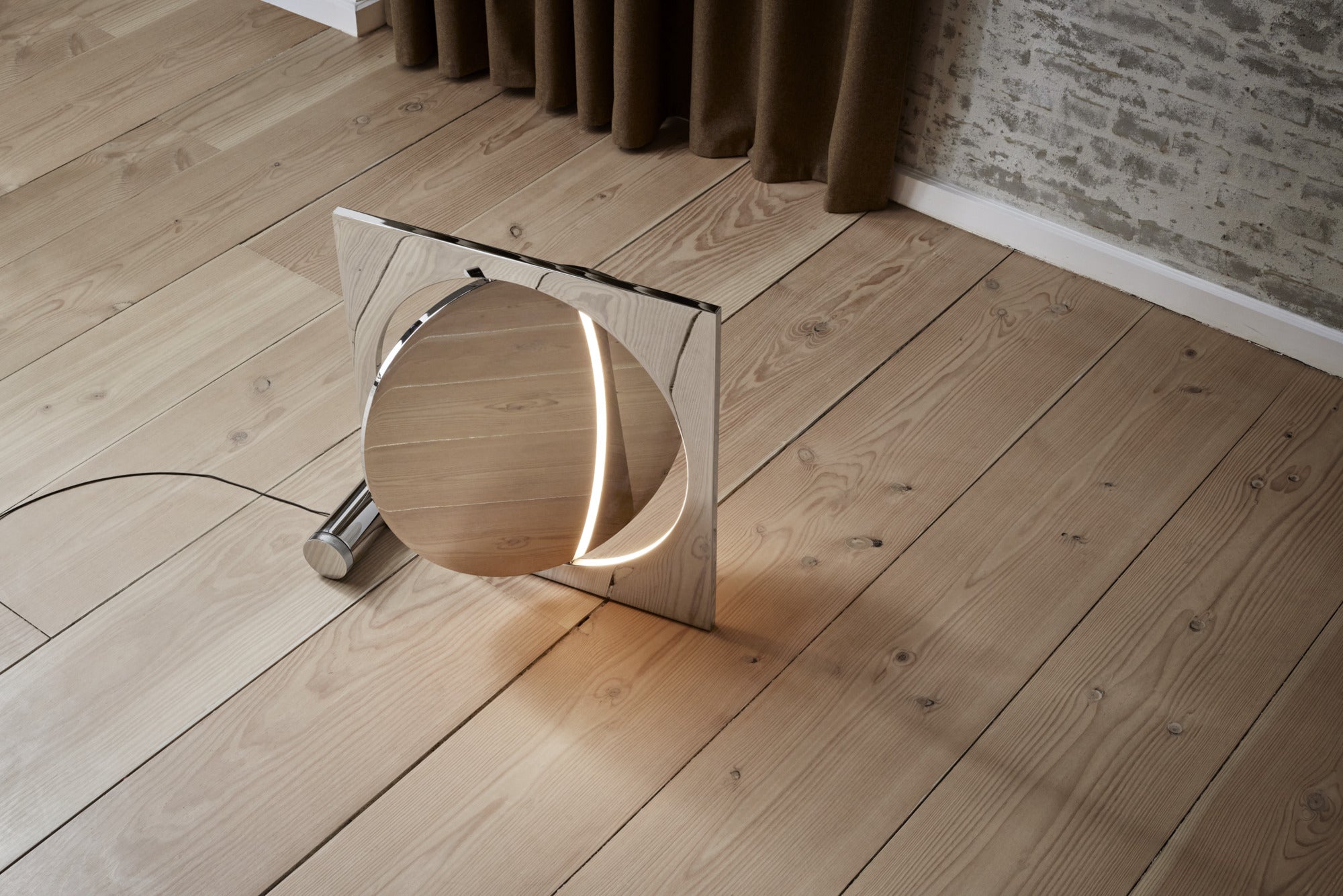 Stojací lampa MOONSETTER chromovaná