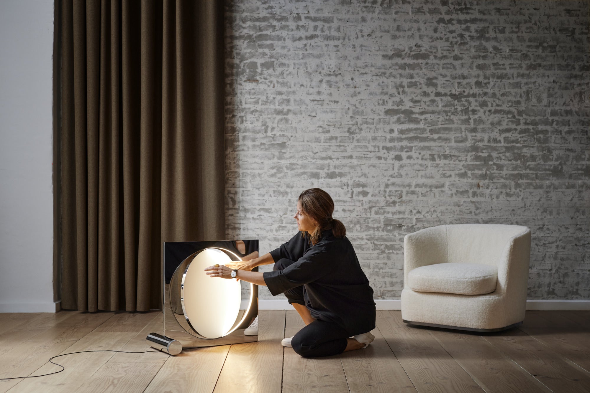 Stojací lampa MOONSETTER chromovaná