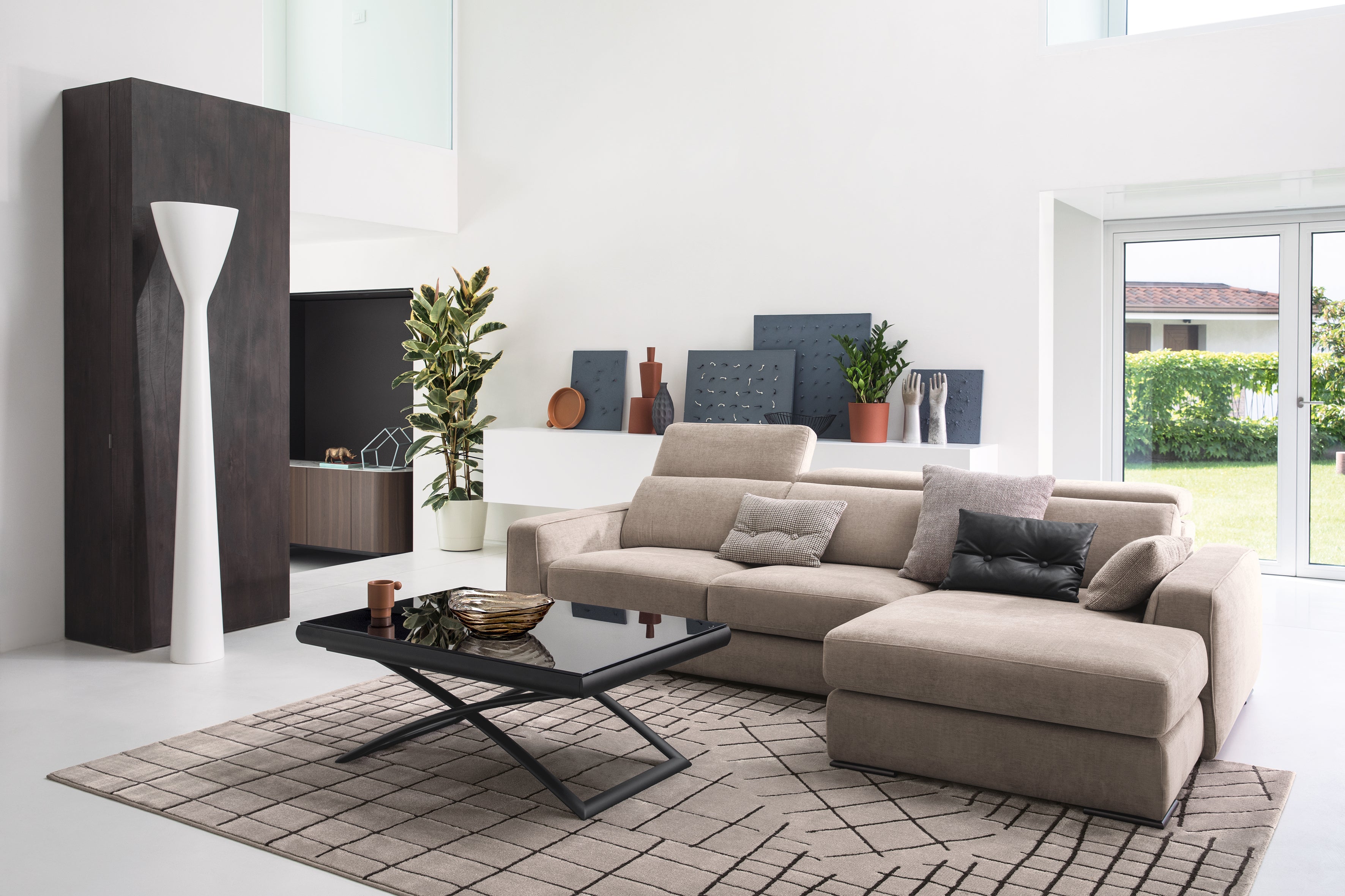 Stojací lampa CARRARA bílá