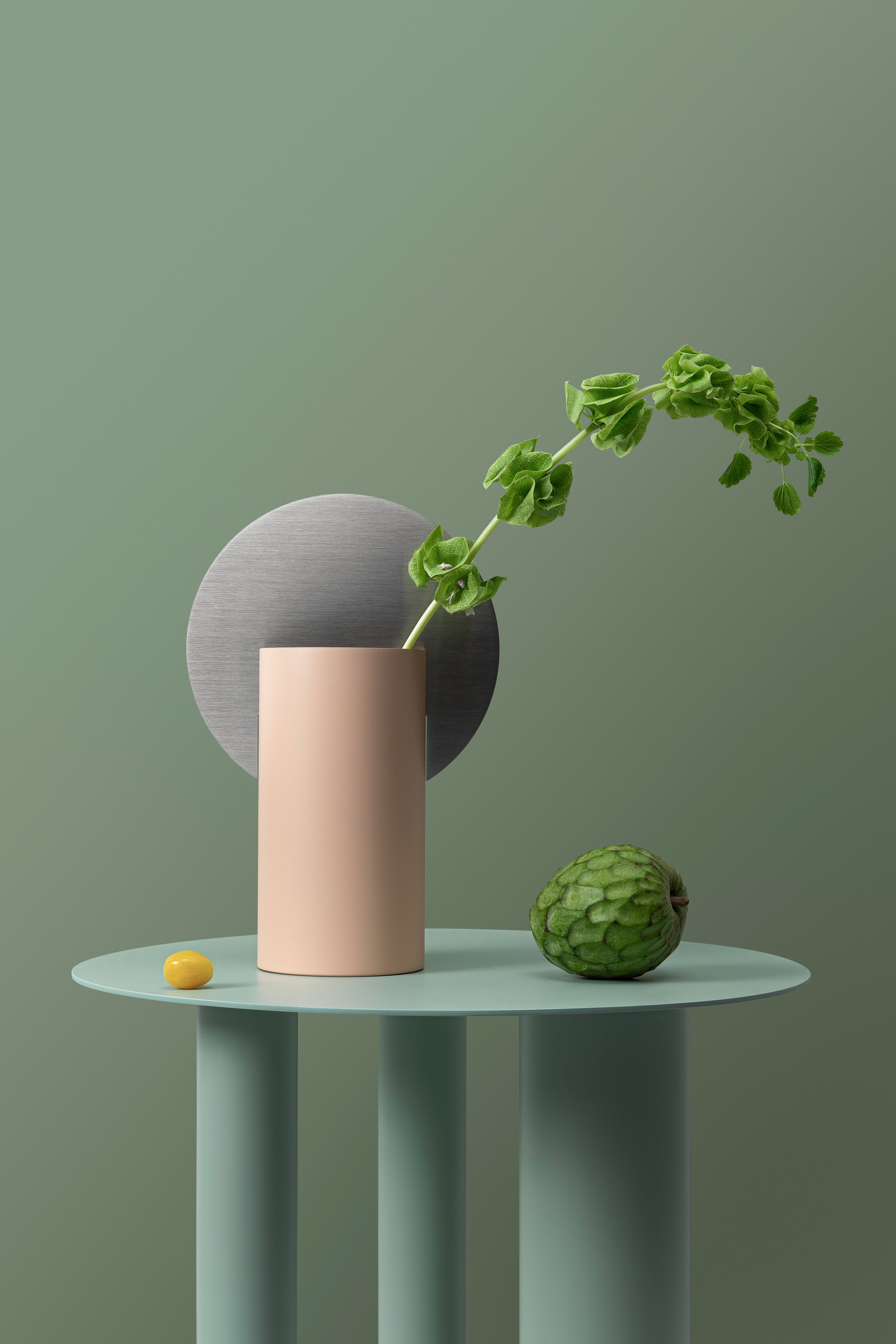 MALEVICH vase in powder pink with steel