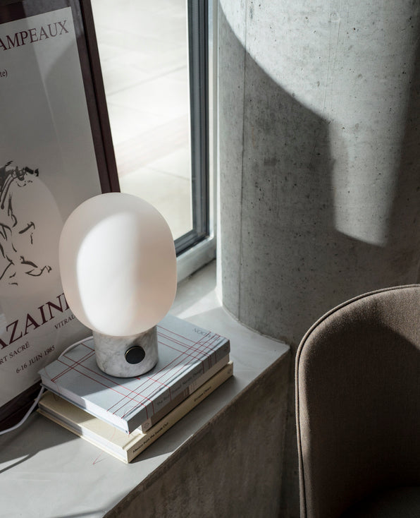 Stolní lampa JWDA bílý mramor
