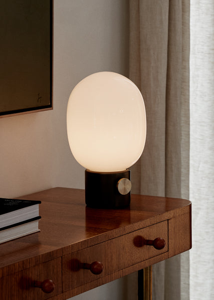 Přenosná lampa JWDA černá
