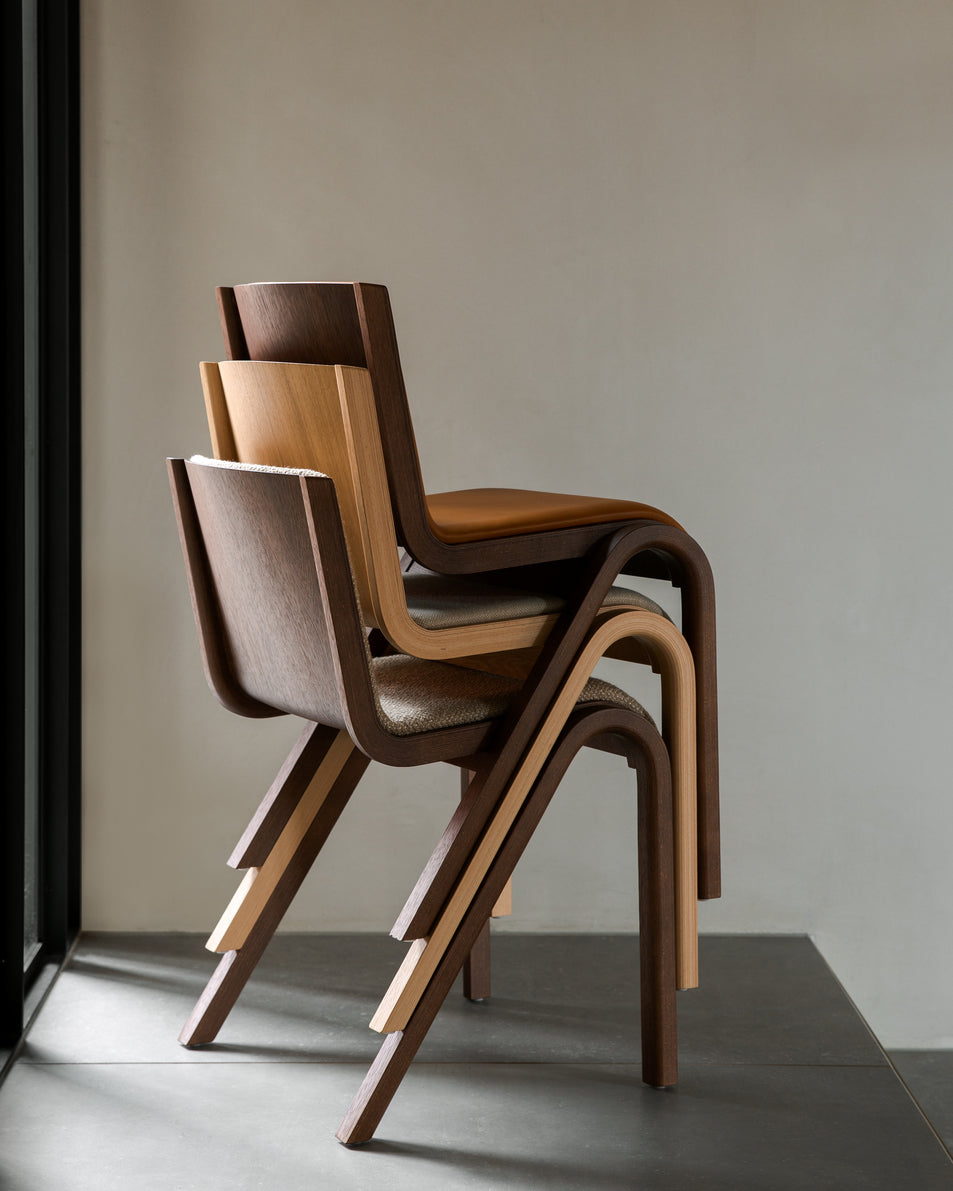 READY Chair Black Oak Wood