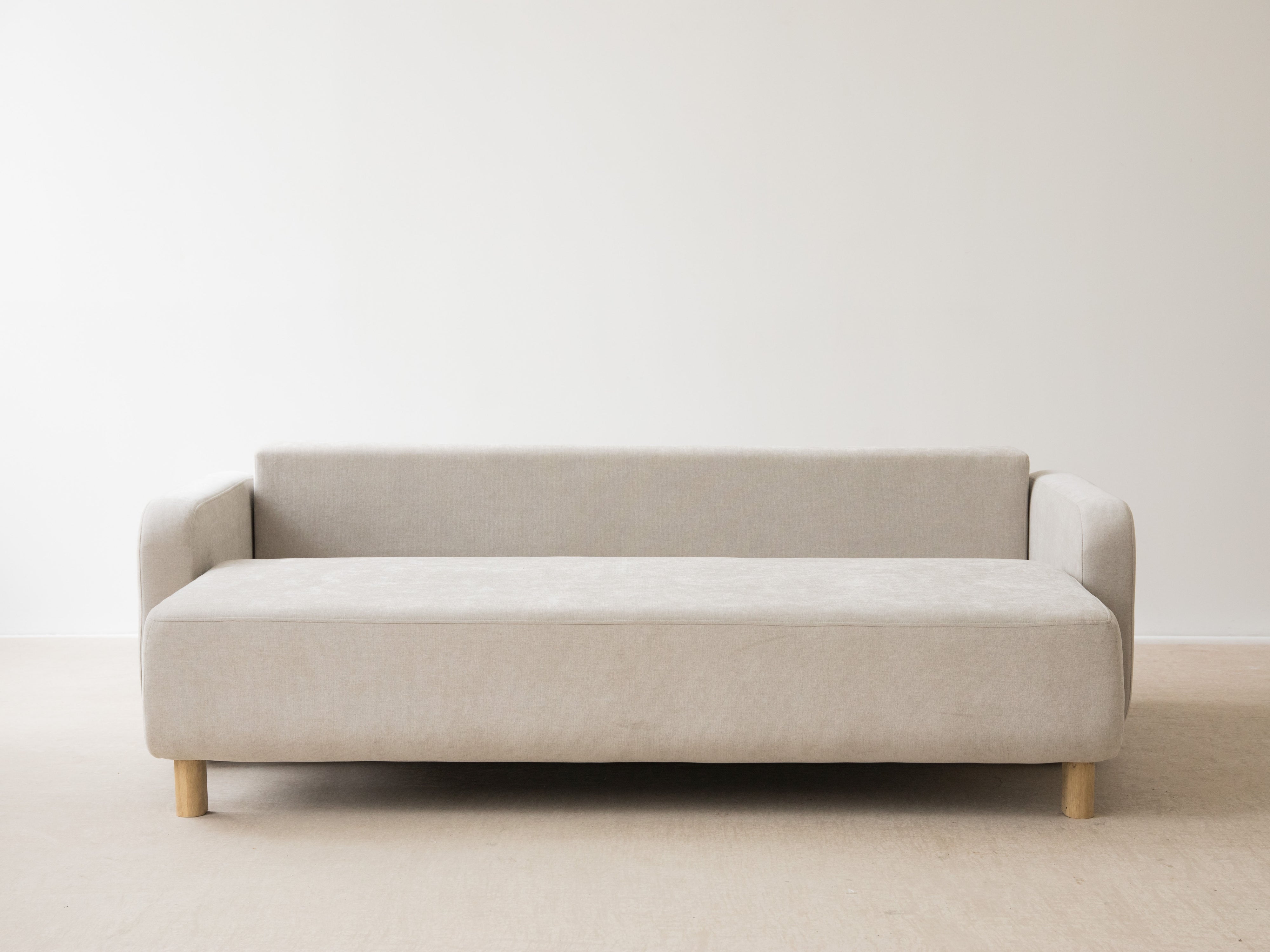 Pohovka 3-místná s funkcí spaní ELEN slonová kost s žinylkou