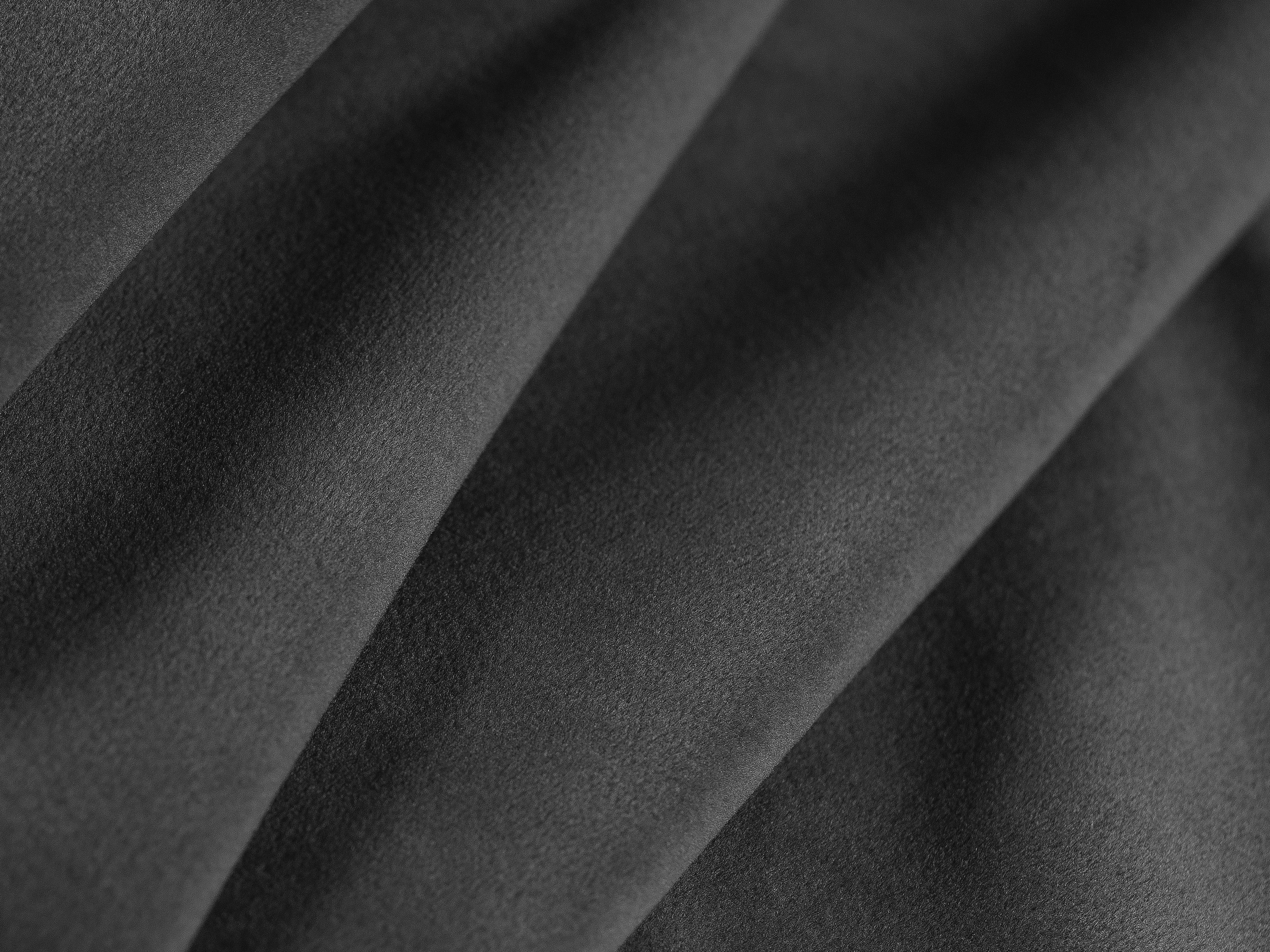 Sametový rohový gauč pro 5 osob MILEY tmavě šedý