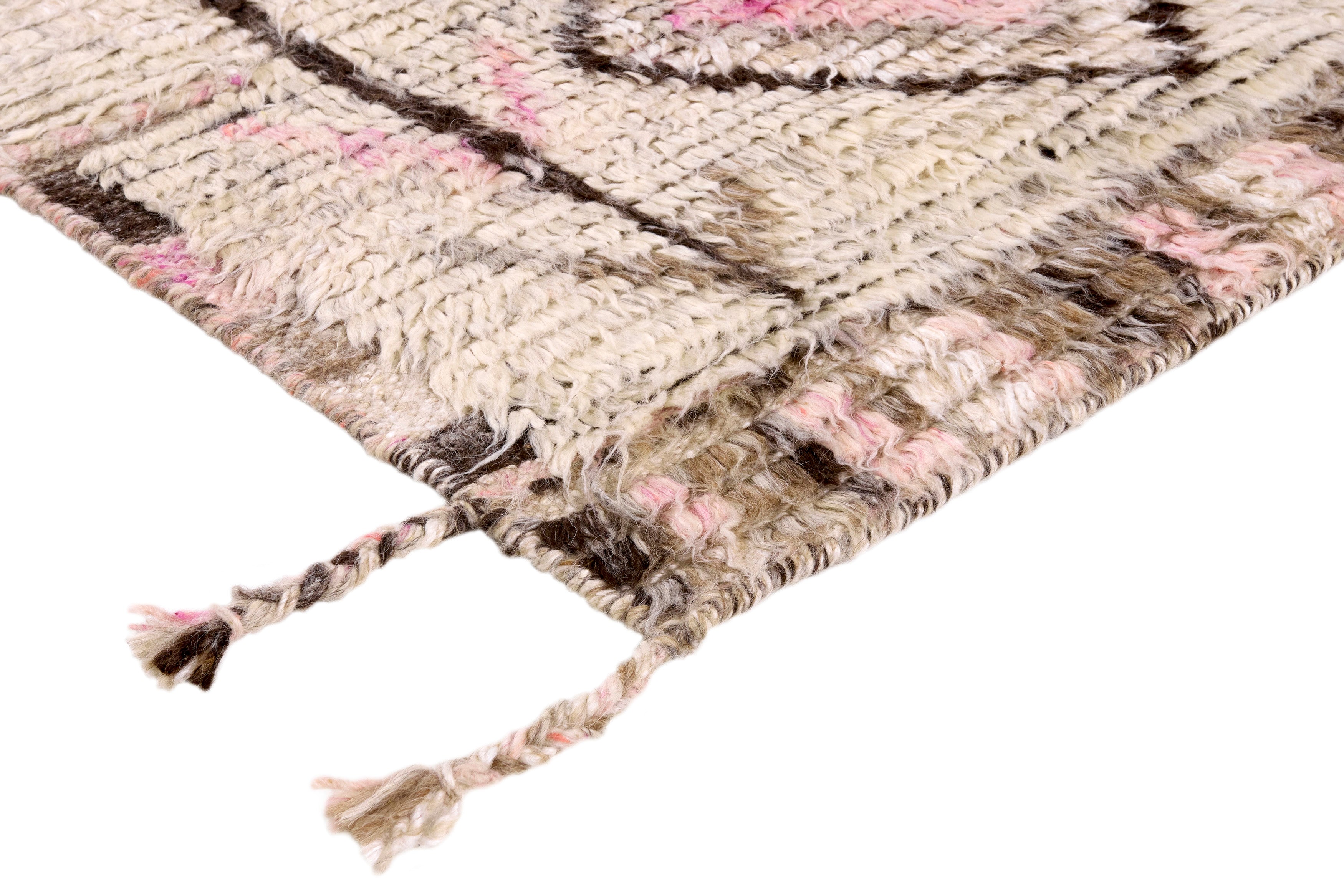 TRIBE beige rug with pink