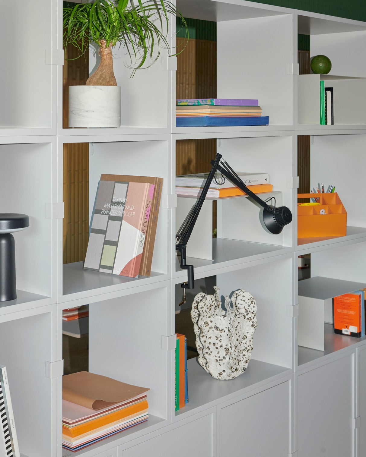 Regulovatelná stolní lampa DEDICATE černá