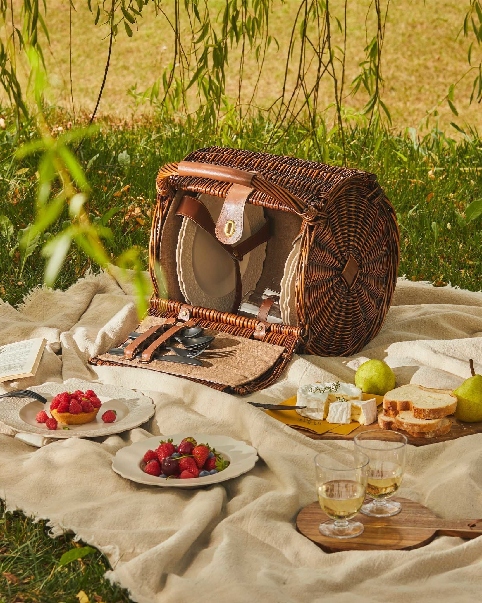 DRESSED Brown Picnic Set