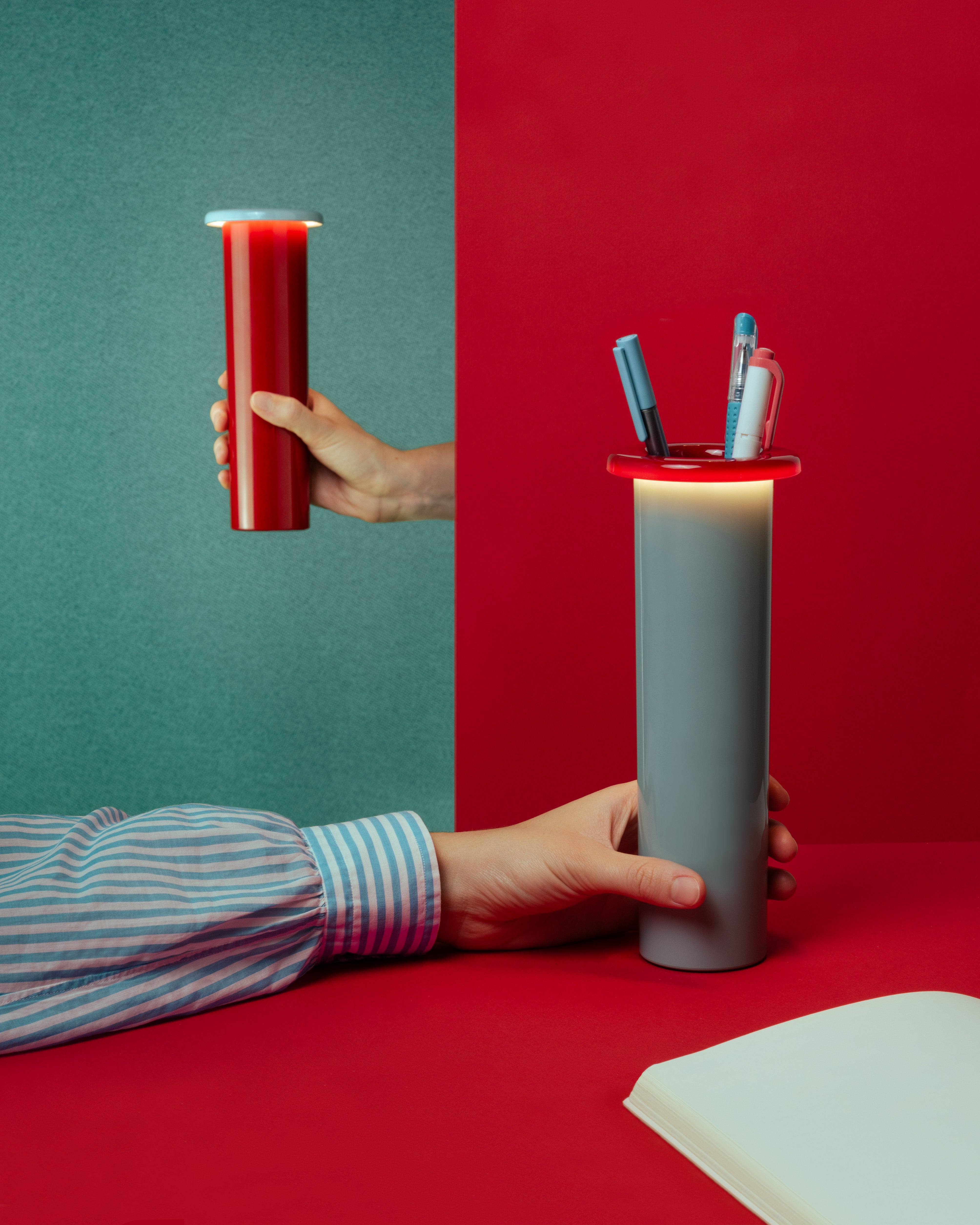 BOUQUET black table lamp